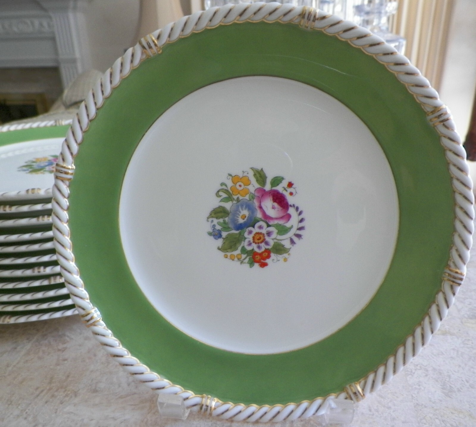 Vtg Tiffany & Co Apple Green Floral 8 3/4″ Luncheon Plates Cauldon England Set 6