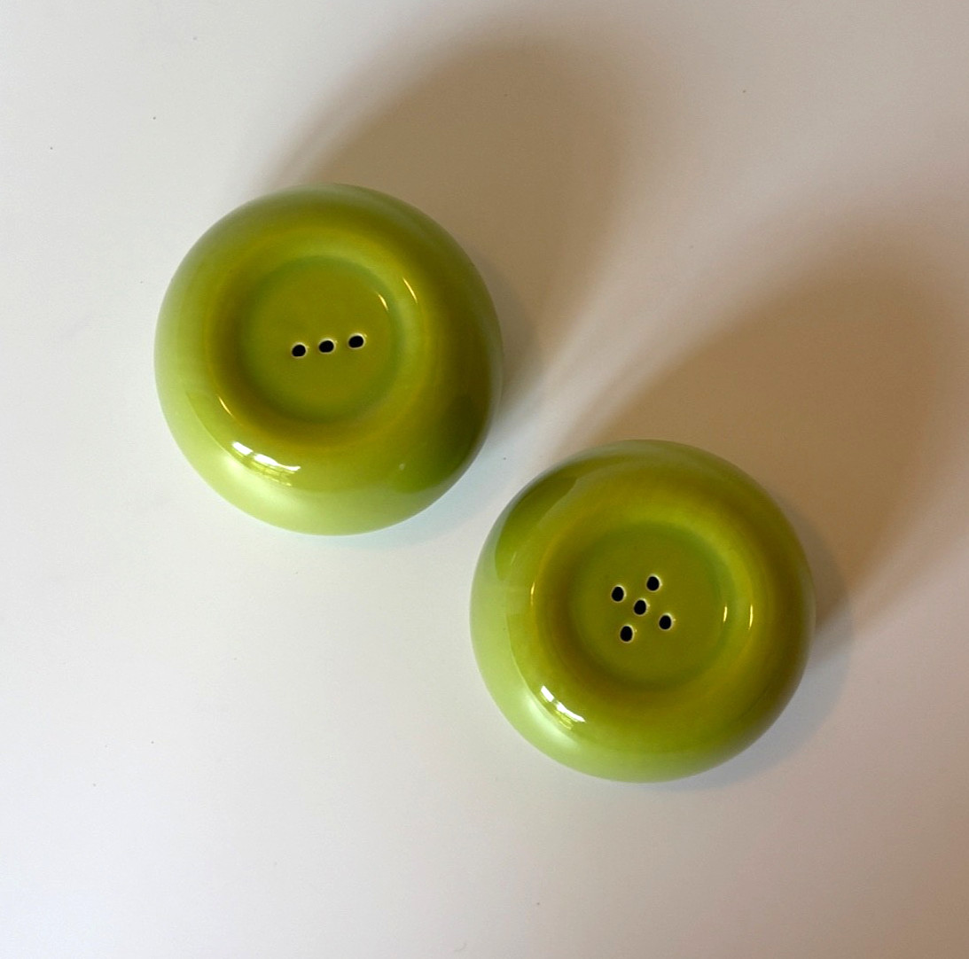 MCM Hollydale MALIBU MODERN Salt & Pepper Shakers California Pottery NO STOPPERS