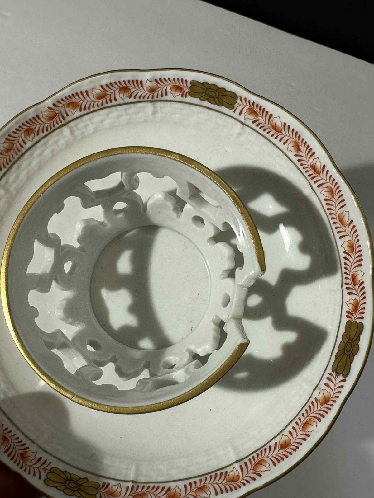 Pair Herend Hungary Trembleuse Saucers #713 Blue & Rust Indian Basket Gold Trim