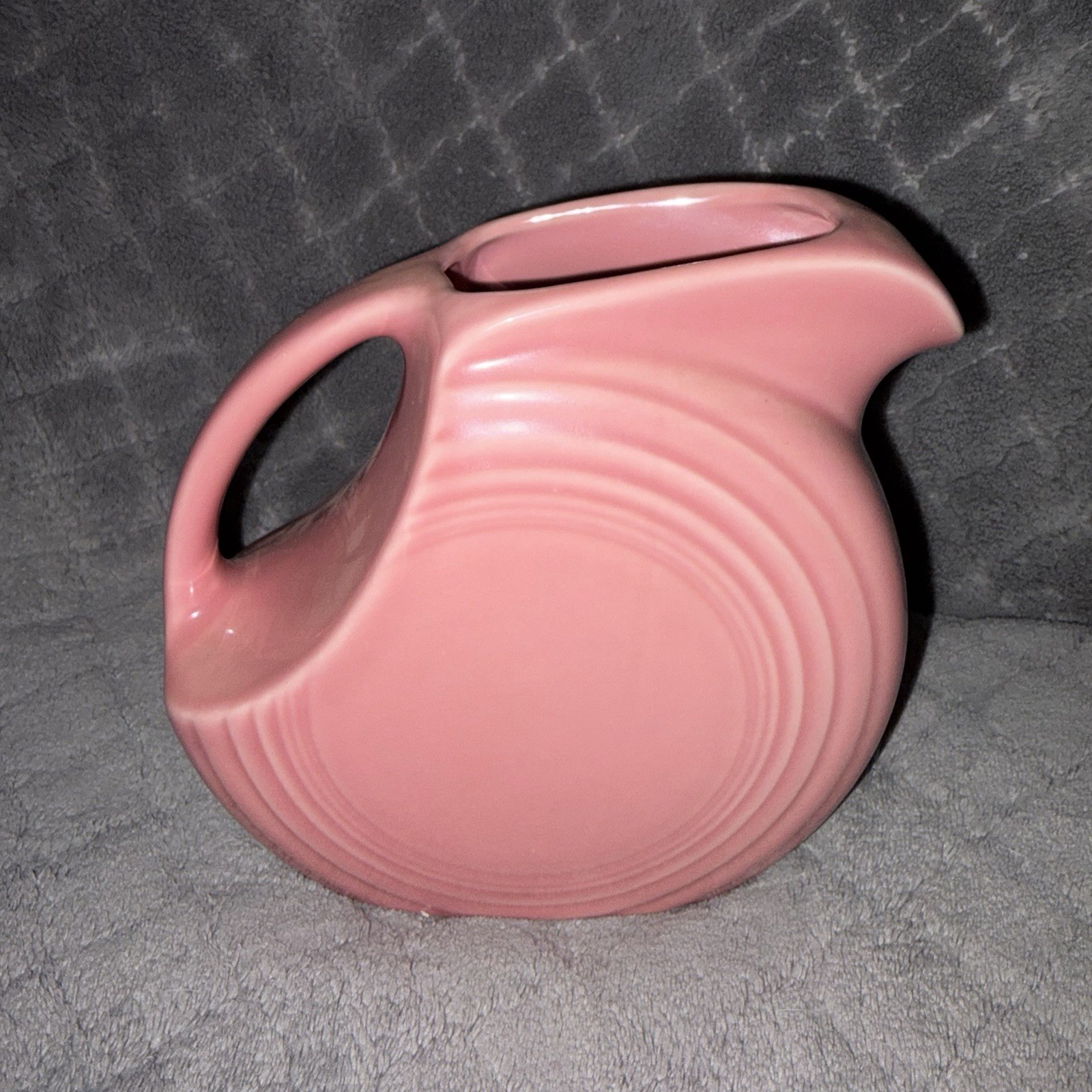 VTG 1950s 60s Pink Fiesta Disc Lemonade Tea Water Pitcher 6” USA HLC (1951-1959)