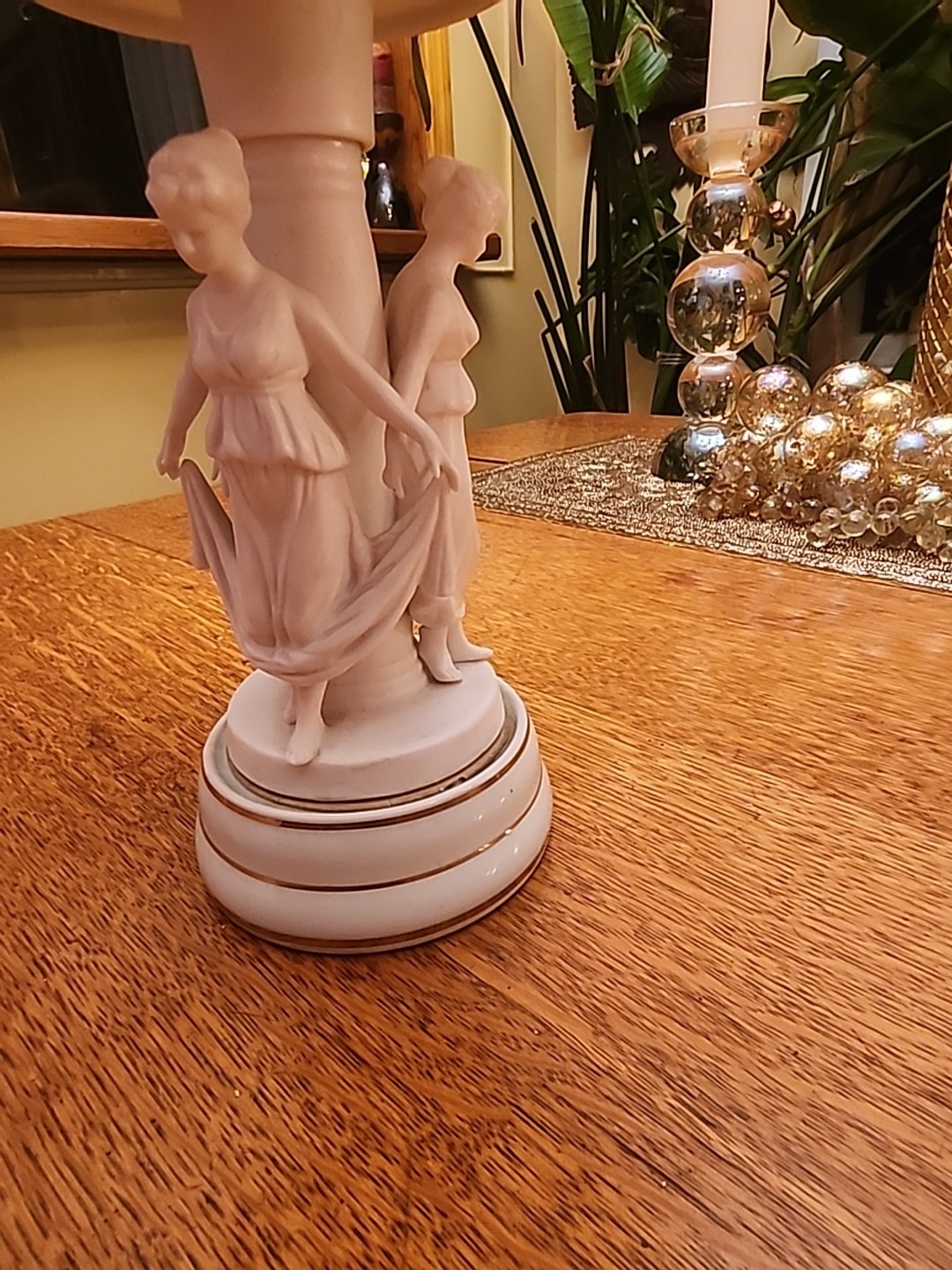 ARDALT Neoclassical Porcelain Center Piece 7371 Lenwile China Japan 10″ Tall