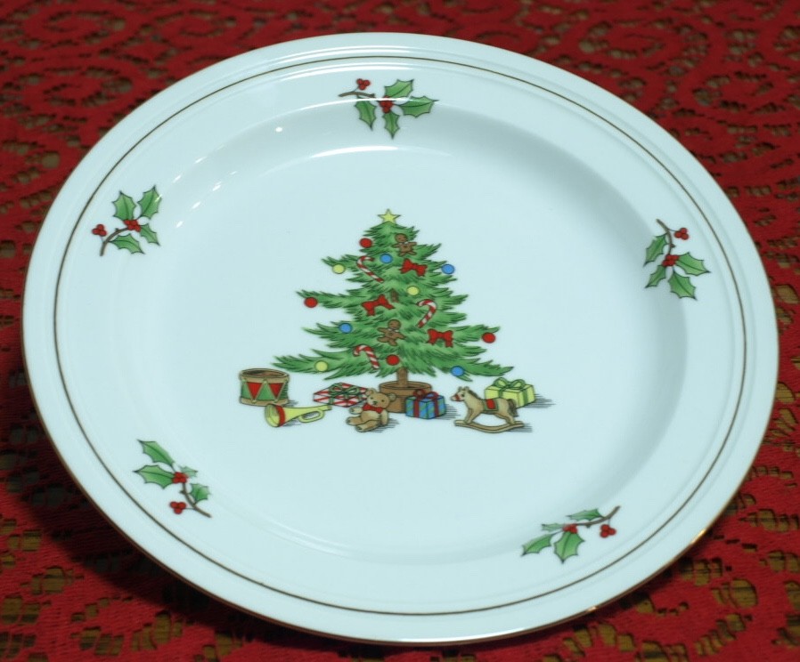 HOLIDAY HOSTESS BY TIENSHAN 26 PIECES 4 PLACE SETTINGS AND 10 EXTRA PIECES “NEW”