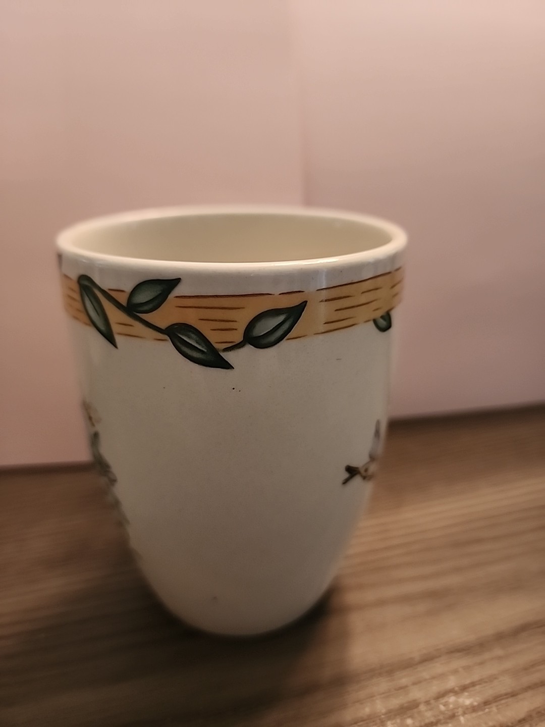 Thomson Pottery Mug With Bird, Bird House, Bee, And Floral Design 4×3