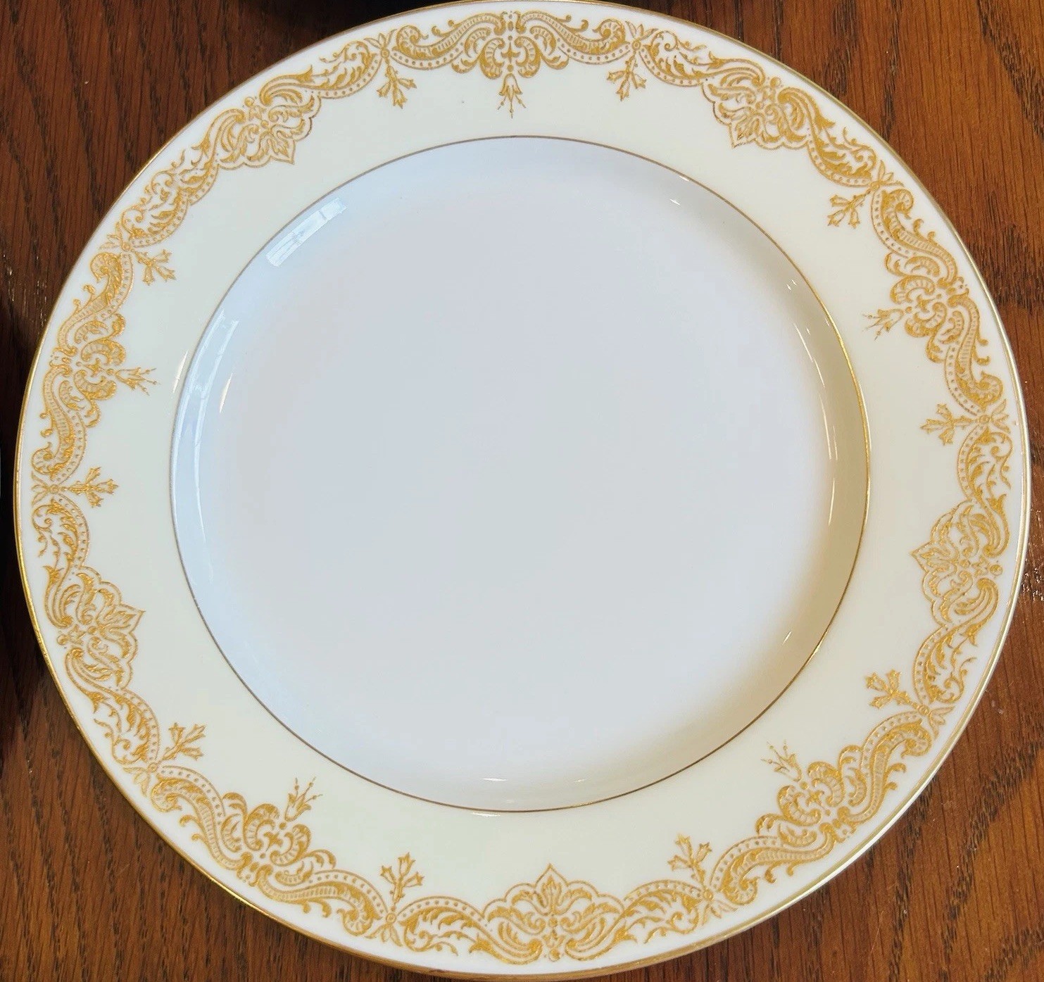 4-VTG Limoges France T&V Tressemanes & Vogt gold leaf/vine border Salad Plates B
