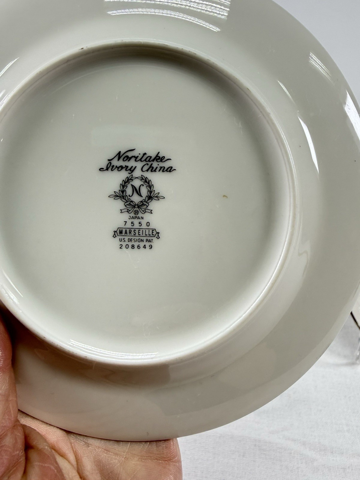 Noritake Ivory China Japan Marseille 7550 Bread & Butter Plates 6 1/4″ Set of 4