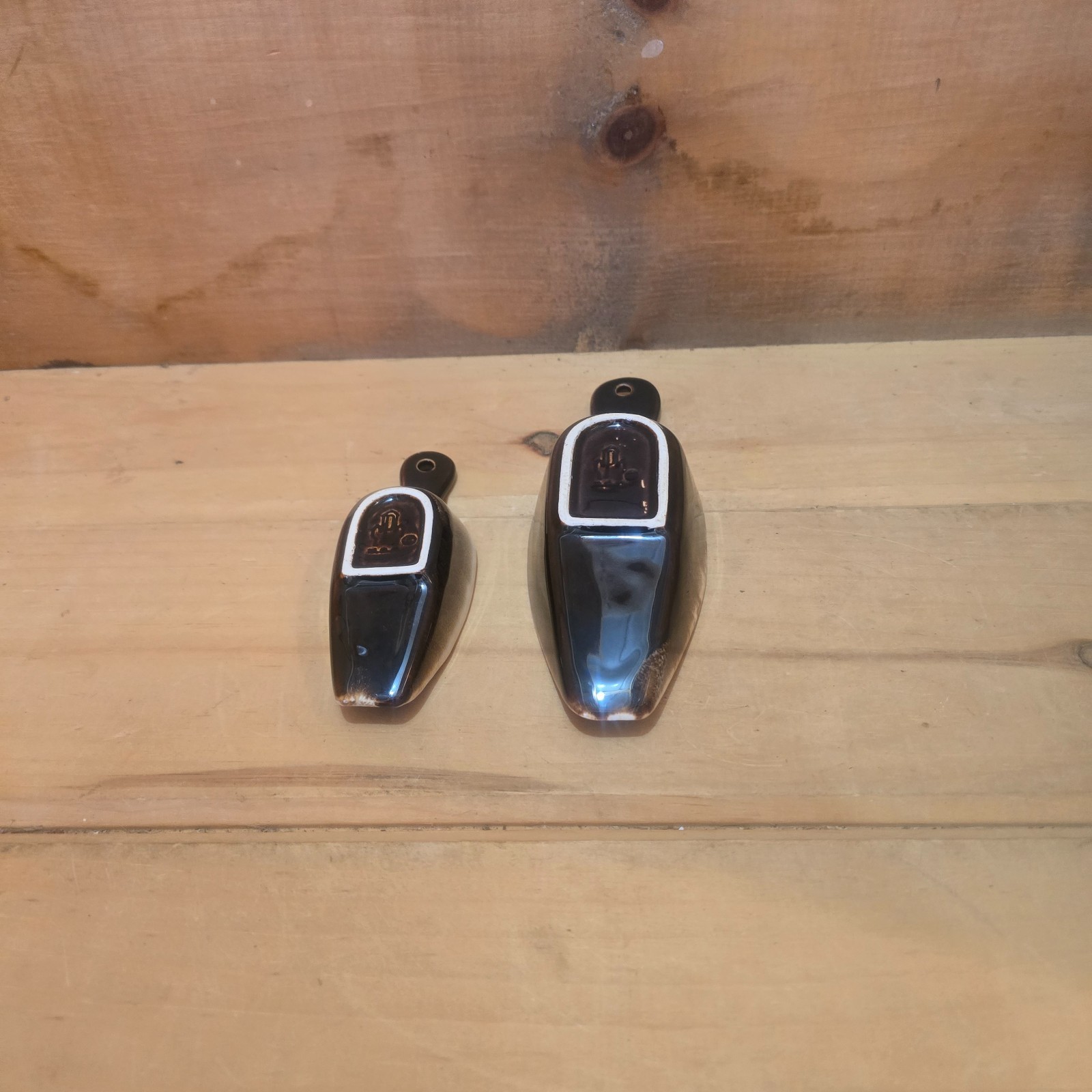 2 Pfaltzgraff Gourmet Brown Drip Small Nesting Scoops. 5¼”L x 1⅞”W x 1⅛”H & 7⅜”L