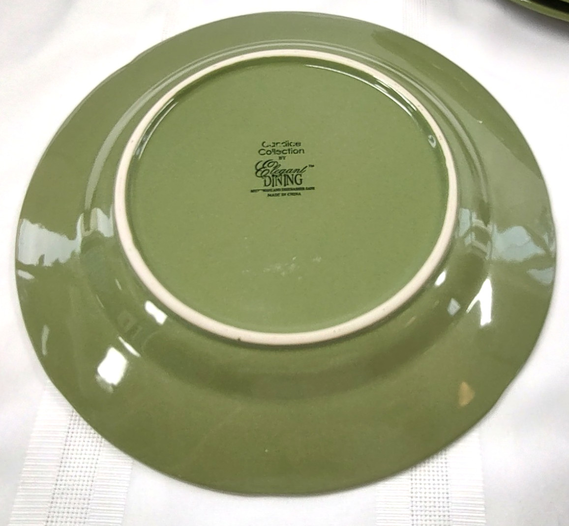 Candice Collection Dinner Plates Elegant Dining Avocado Green Embossed Lot of 4