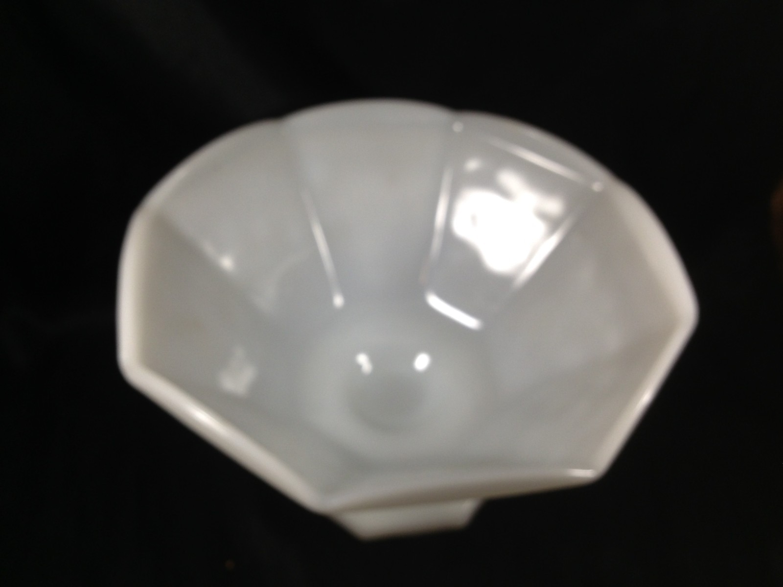 Vintage Anchor Hocking Milk Glass Pedestal Grapes Harvest Centerpiece Bowl