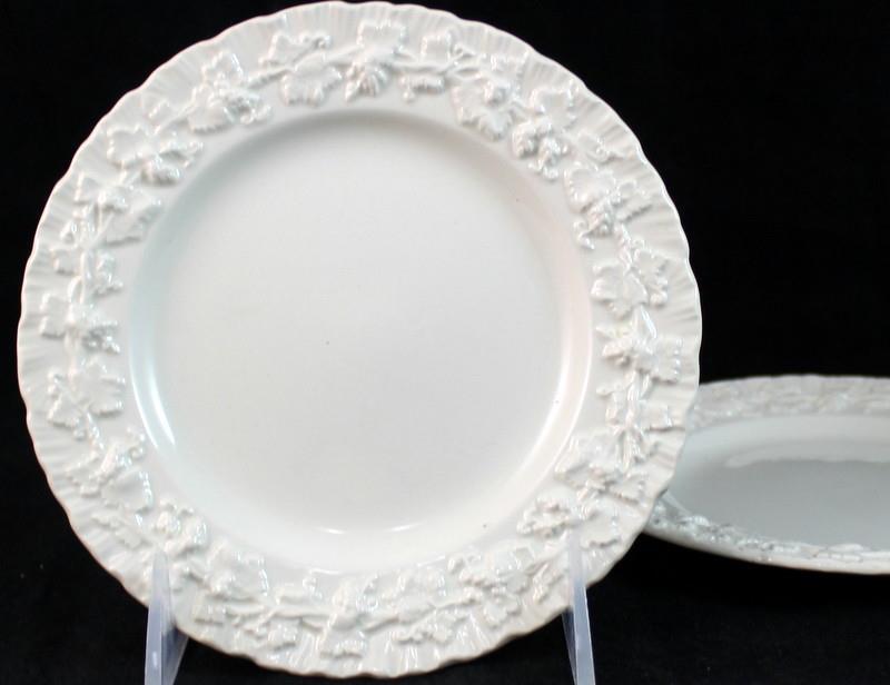 Wedgwood CREAM ON CREAM SHELL EDGE 2 Bread and Butter Plates 3258 GREAT COND