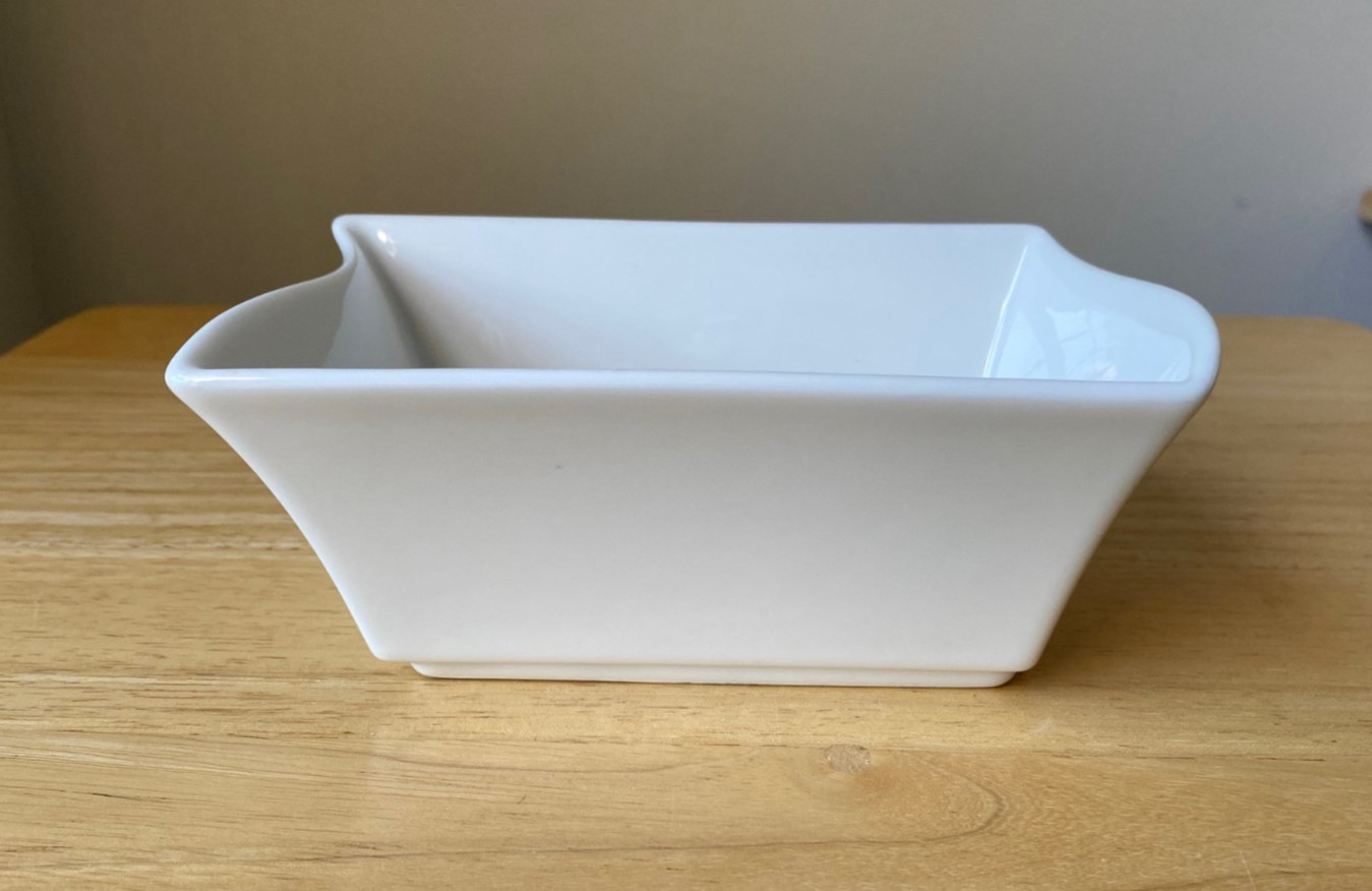 VILLEROY & BOCH NEW WAVE White Rectangular Gravy Boat – Germany – EUC