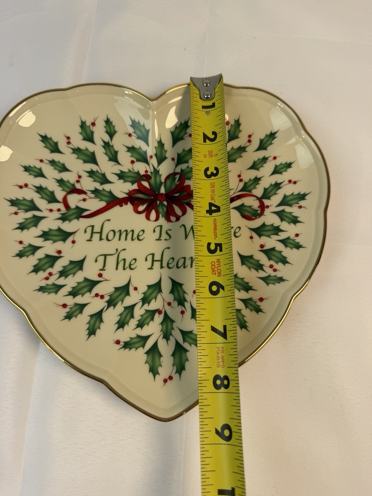 Lenox Heart Holiday Plate “Home is Where the Heart Is” Christmas Holly Granny