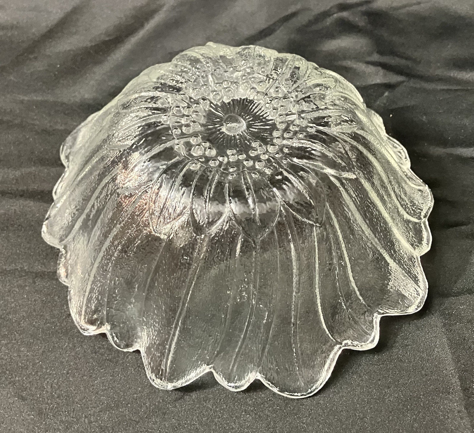 Clear Glass Bowl Indiana flower Lily Pons Dish ☀️ Snack Sunflower 🌻 Vintage