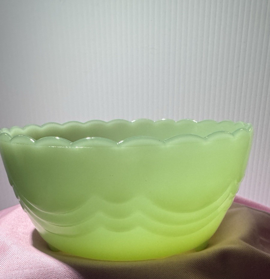 Fire King Jadeite 3 Footed Bulb Bowl 5 1/4″ Scalloped Rim Vintage Mid Century