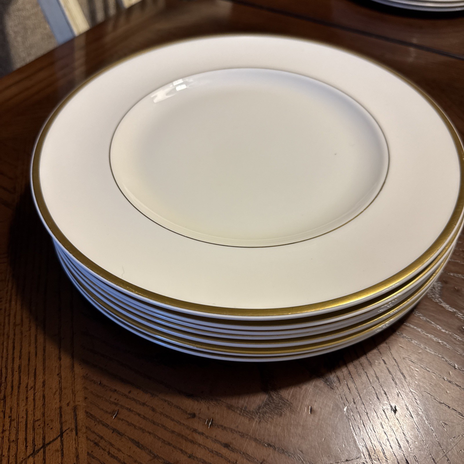 7 Royal Doulton Fine China ‘Alice’ 10.5 Inch Dinner Plates Made In England Set