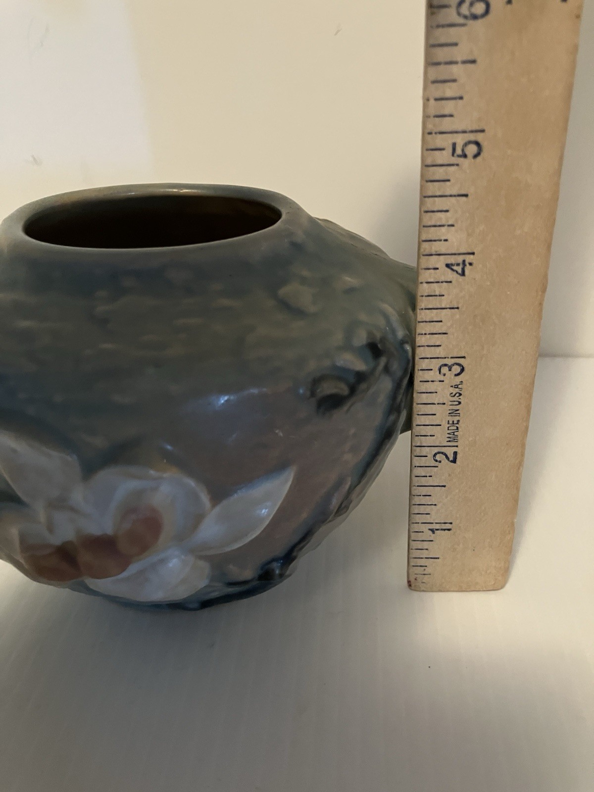 Vintage ROSEVILLE MAGNOLIA BLUE #446-4 ART POTTERY DOUBLE HANDLE BOWL 1943