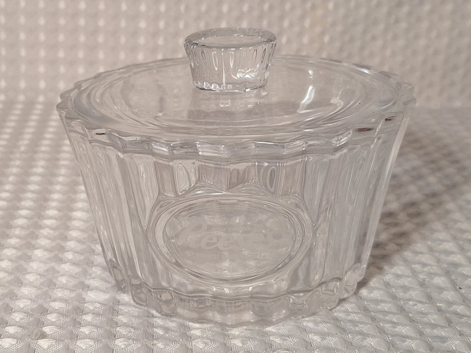 Hershey Reese’s Peanut Butter Cup Chocolate Candy Dish Shannon Crystal Ireland