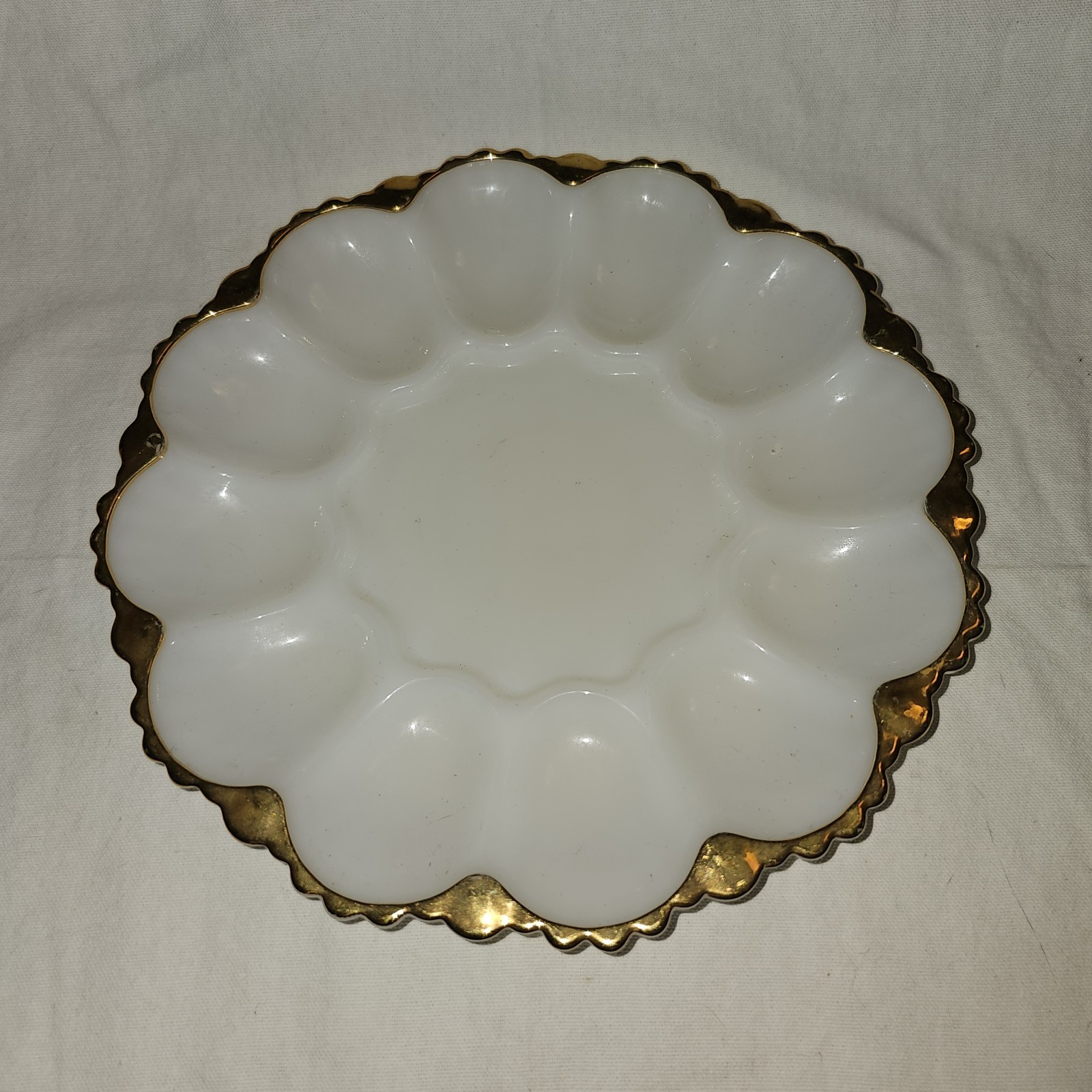 Vintage Anchor Hocking Milk Glass Deviled Egg Plate w/Gold Trim/Edging Flaw