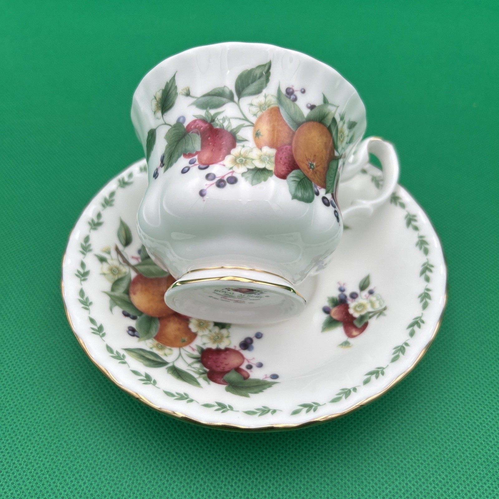 Royal Albert 1994 Bone China Covent Garden Fruit Series Oranges Cup & Saucer