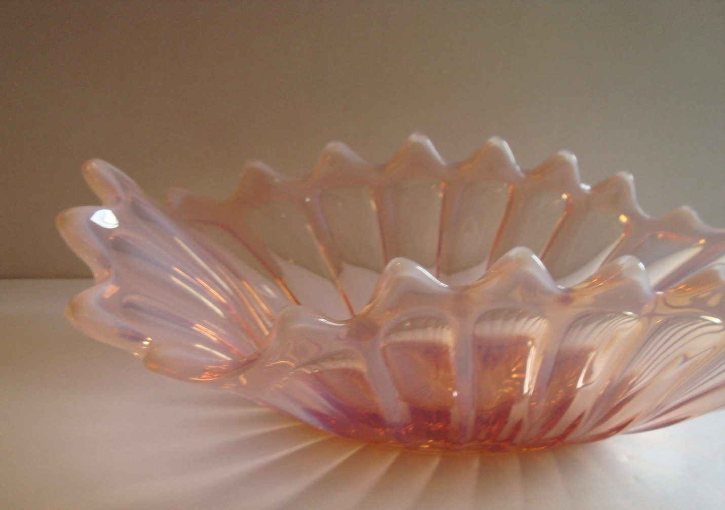 Vintage Fostoria Heirloom Pink Opalescent Crimped Stretched Console Bowl 12″