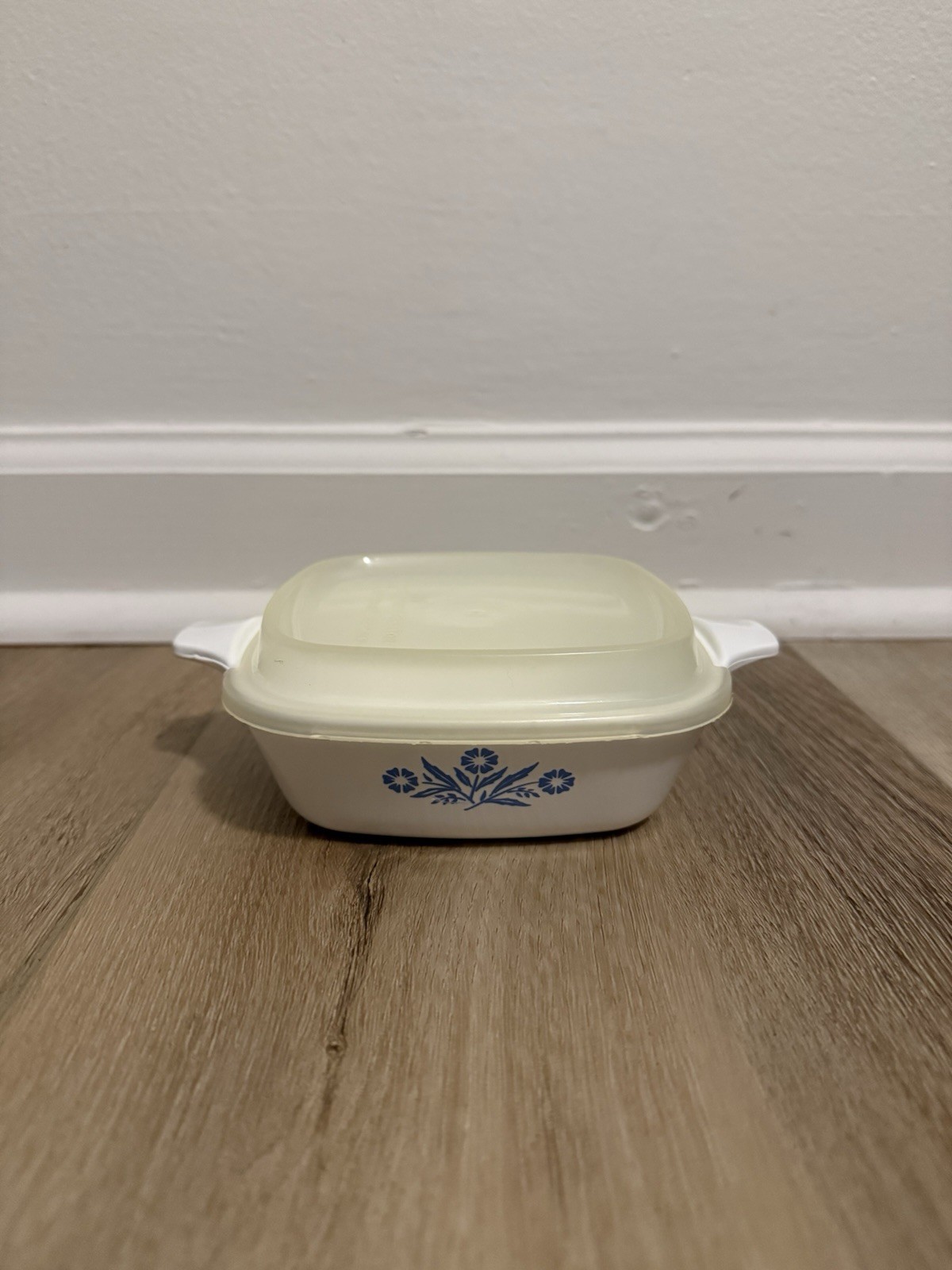 VTG Corning Ware P-41-B Blue Cornflower Petite Casserole w/Plastic Lid