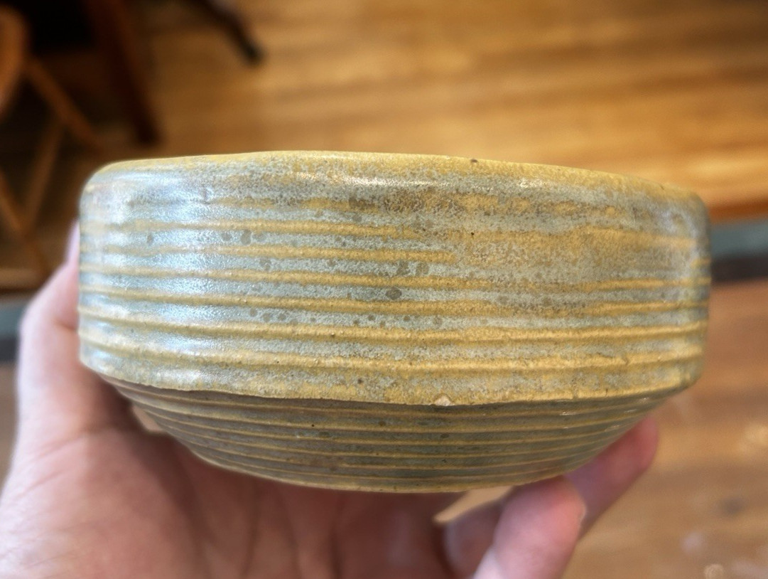 Vintage Tan Gray Blue Zanesville Homespun Stoneware Pottery Ribbed Bowl Pot 8005