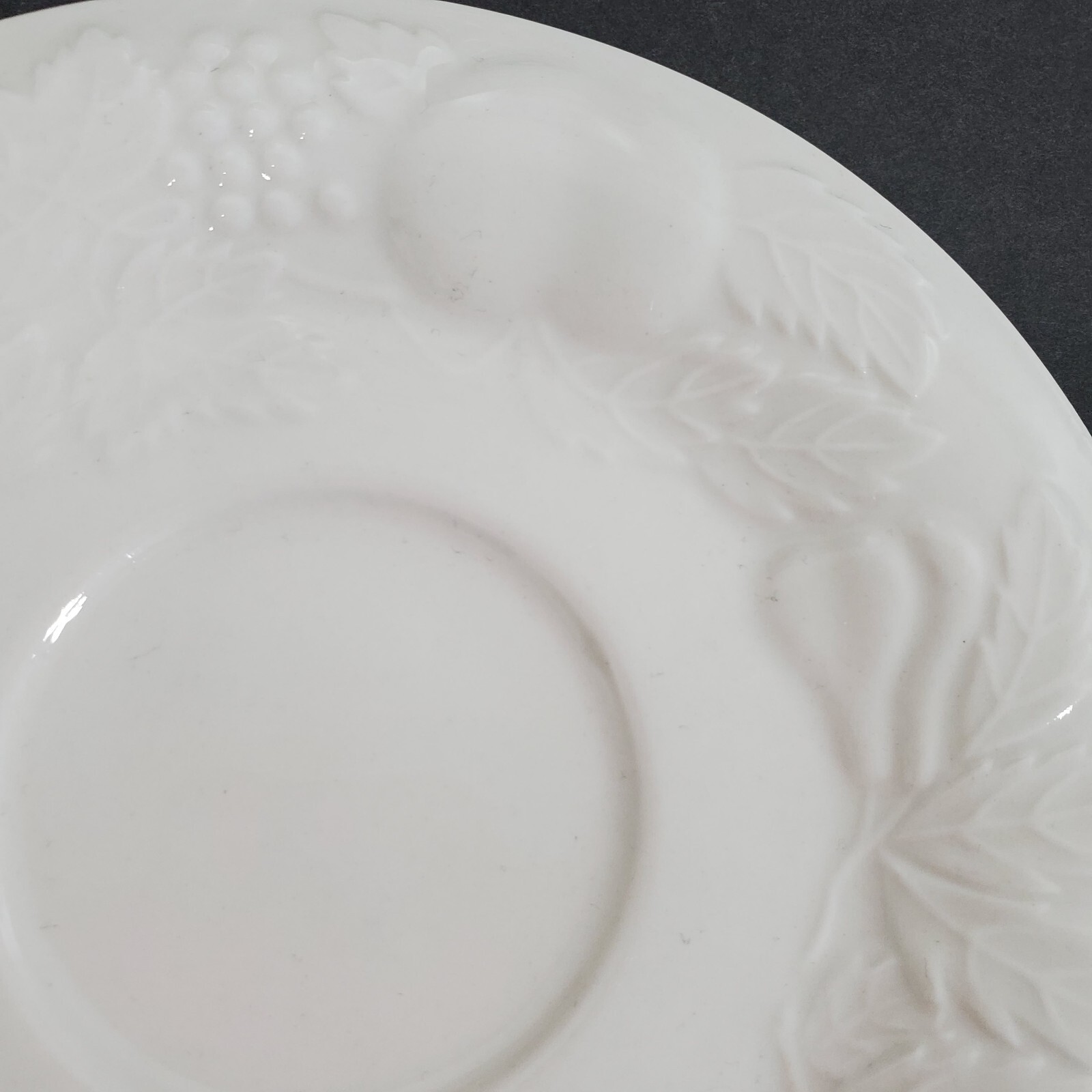 Gibson Designs Fruit Embossed Saucer Appetizer Plates 6.5″ White Round Lot of 12