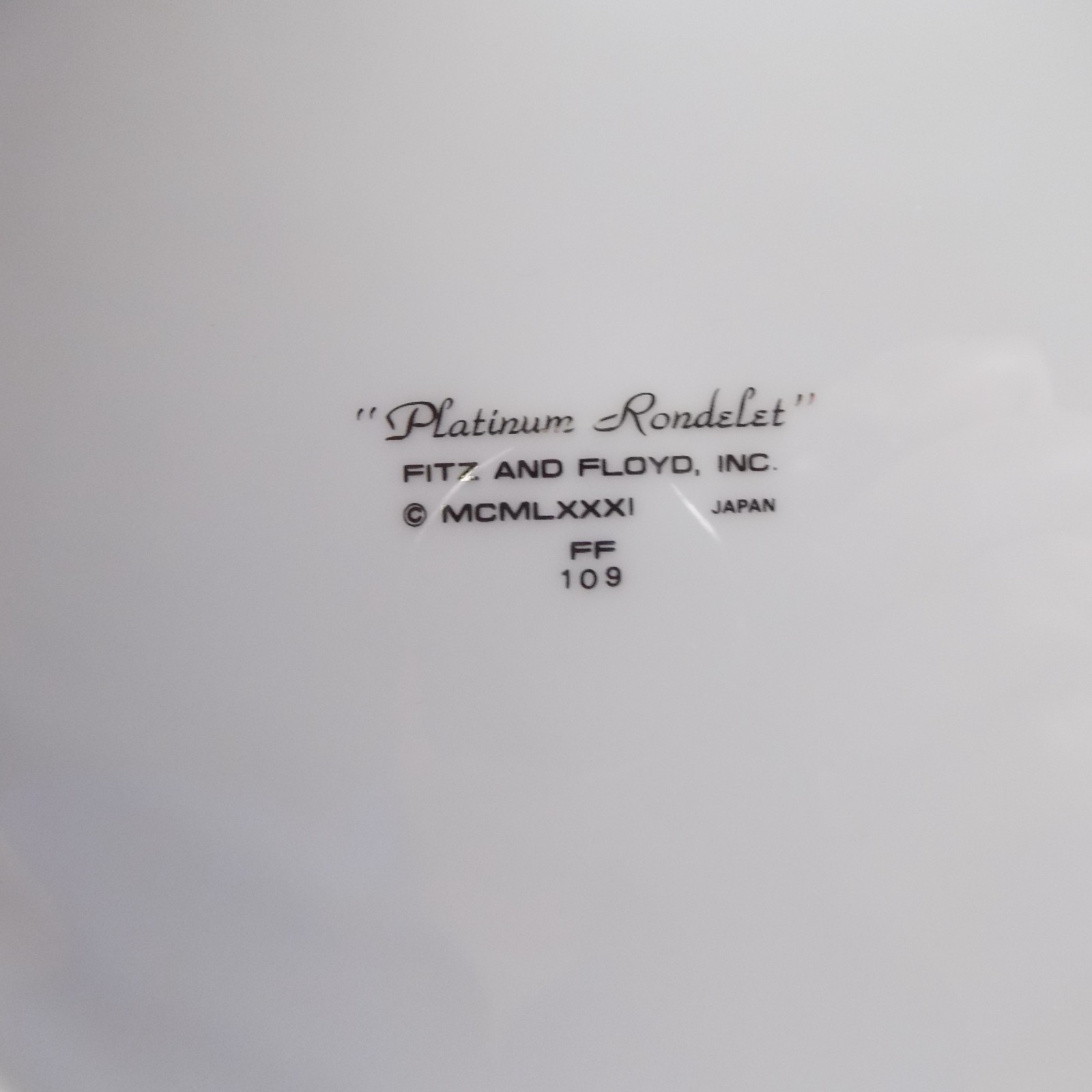 8 Fitz & Floyd Platinum Rondelet Dinner Plates 10.25″ Japan Porcelain VGC