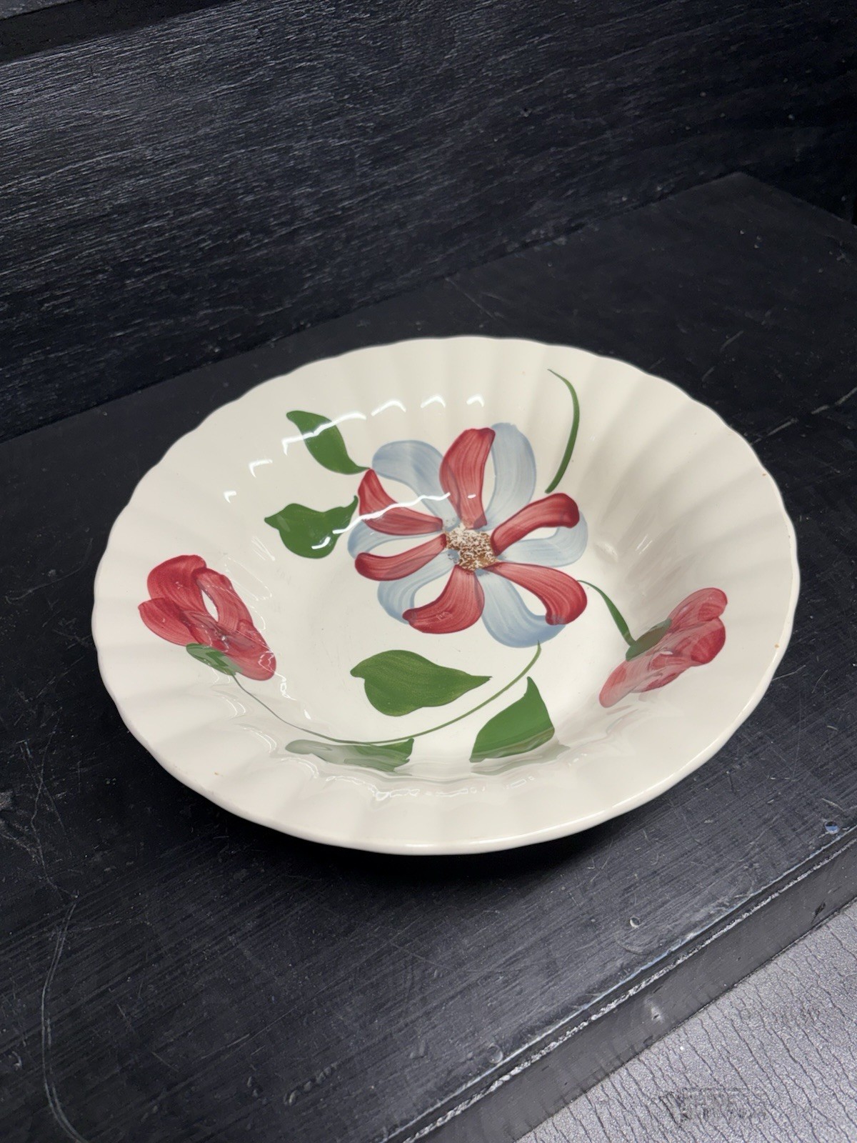 A Beautiful Vintage Blue Ridge Pottery Hand Painted 9” Bowl Floral Design USA