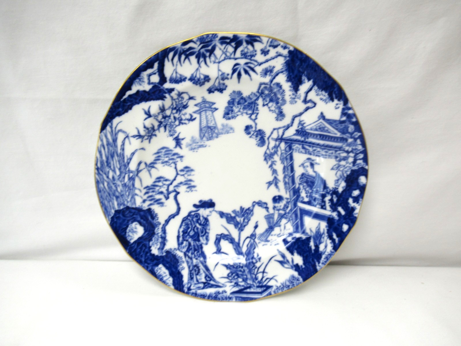 (1) Royal Crown Derby England China Blue Mikado Lunch Plate 8 1/4″ Excellent