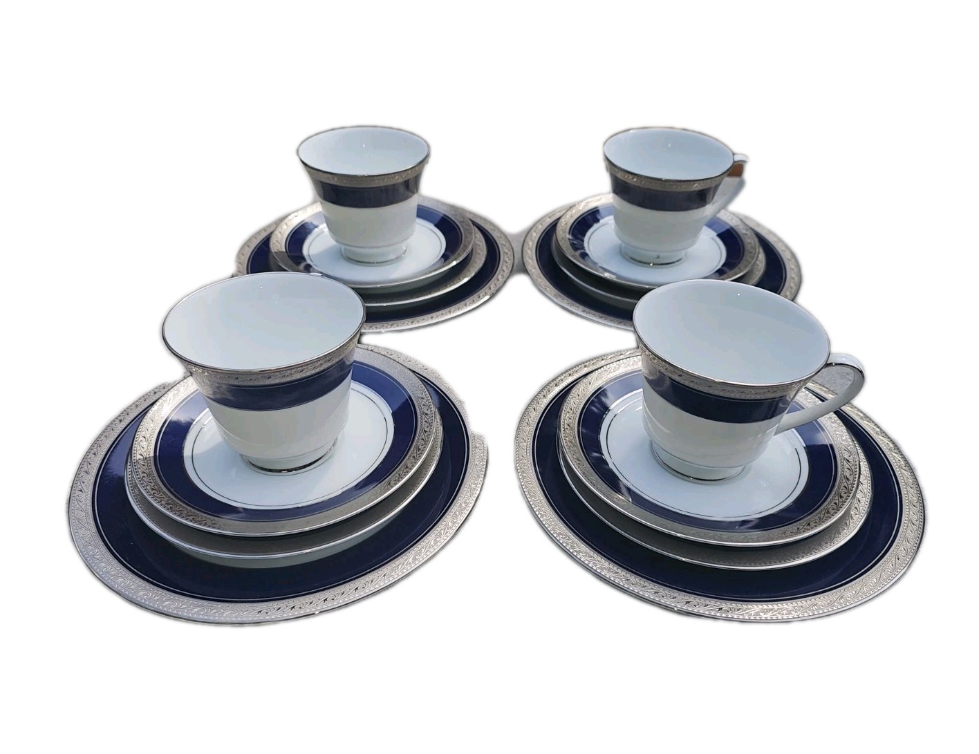 Noritake Legendary 16 Piece 4 Cups 12 Saucer Crestwood Cobalt Platinum No Box