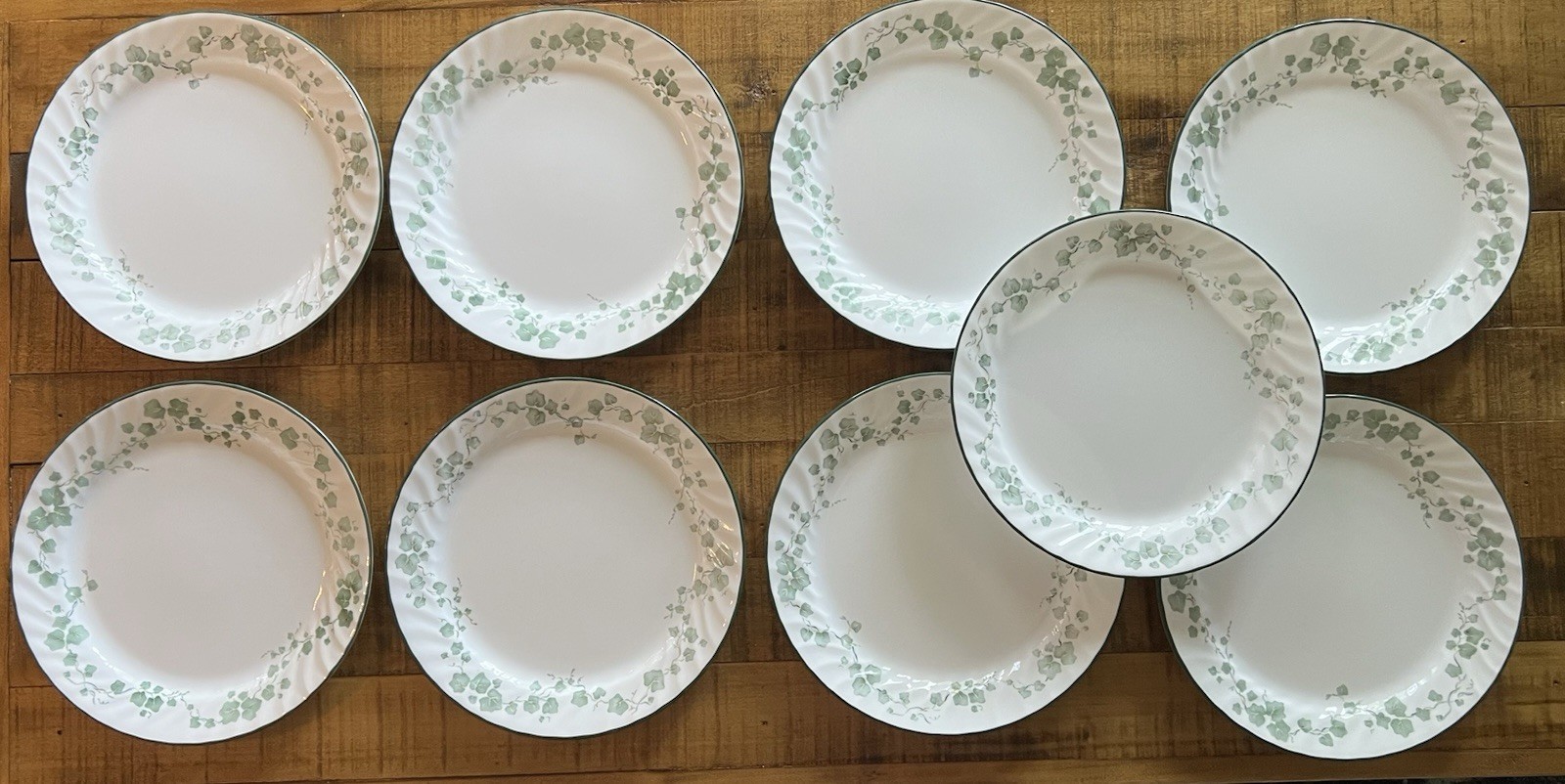 Corelle Callaway Ivy Dinner Plates 10.25” Green Discontinued Lot Of 9
