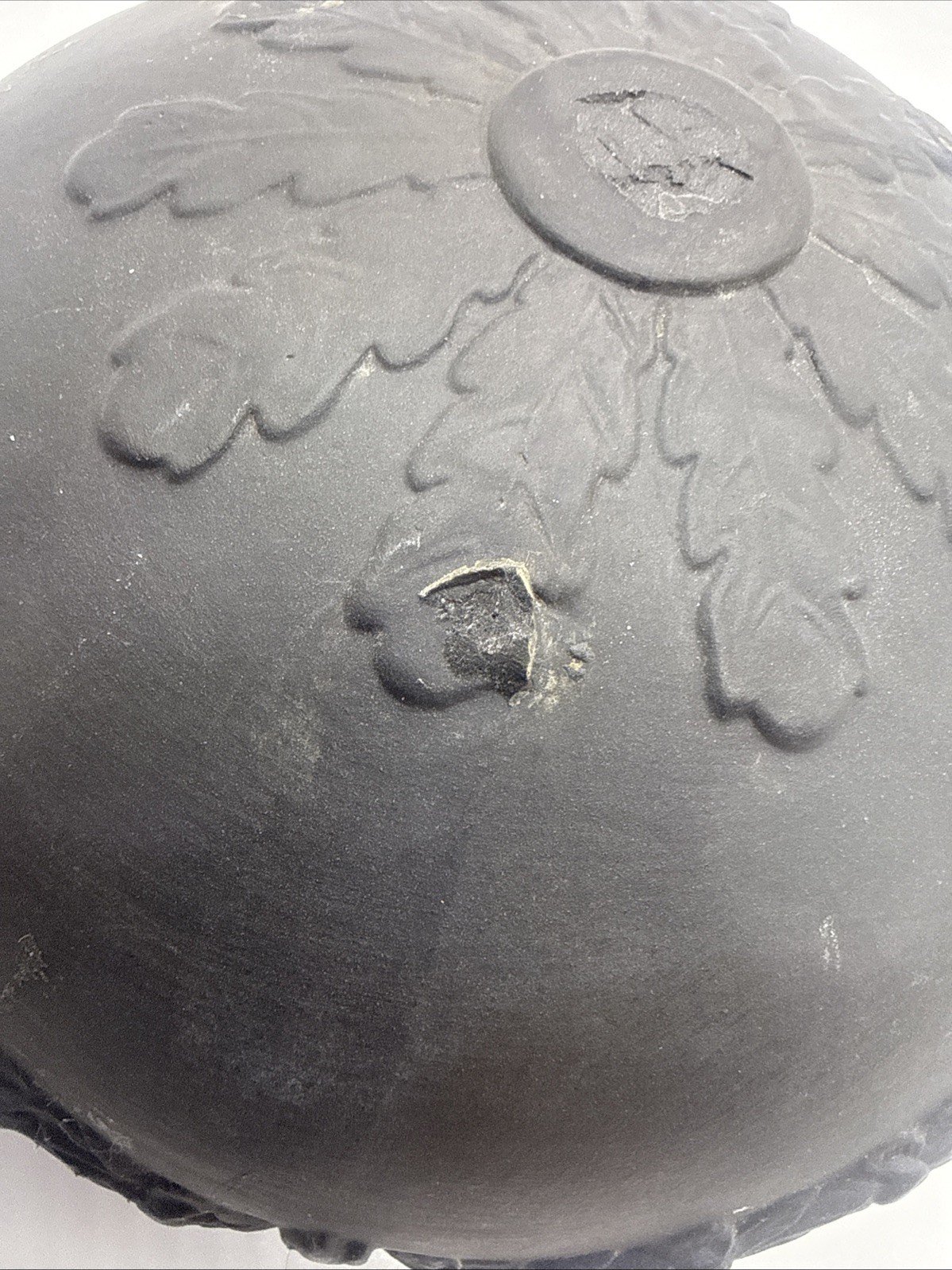 Antique English Black Basalt Porcelain Neoclassical Sugar Bowl Pot Lid (Flaws)