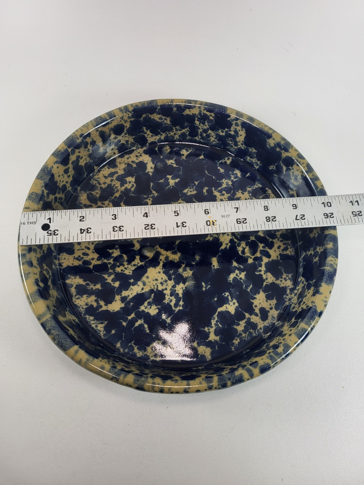 Bennington Pottery Blue Agate Round Baking Dish 10 3/8″ Vermont Spongeware