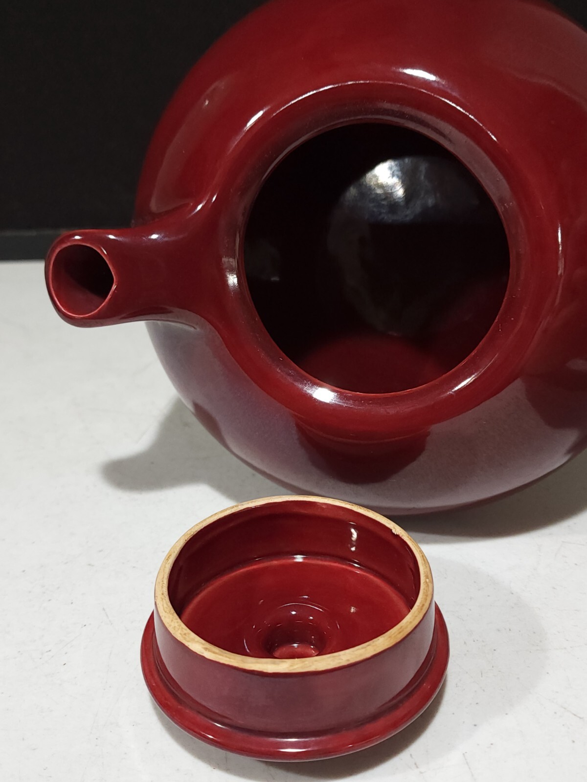 RARE HOLLYDALE CALIFORNIA MALIBU MODERN MAROON RED TEAPOT MCM 1948
