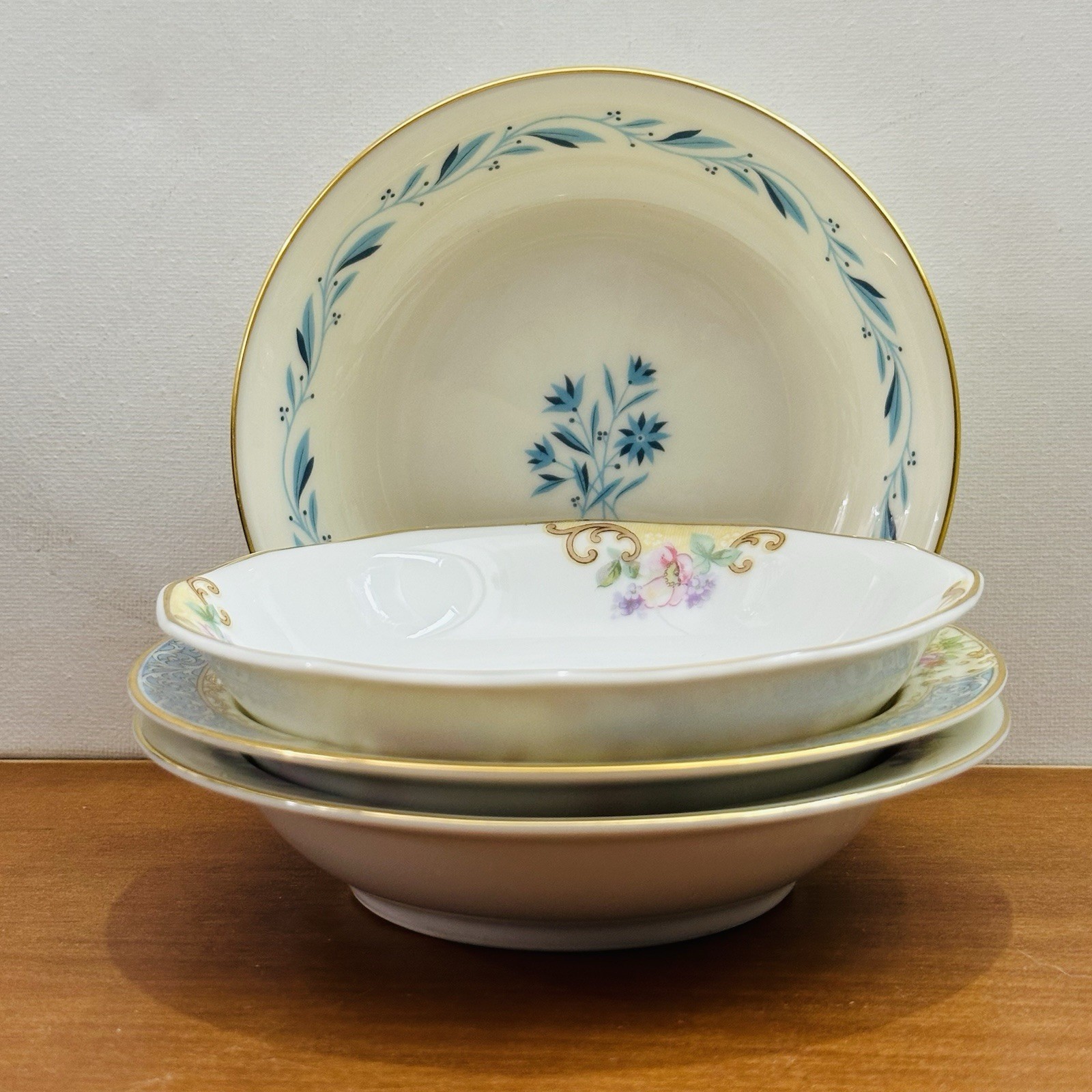 4 Vtg Mismatched China Dessert Bowls Bowl Set Mixed Rose Gold Pink Floral