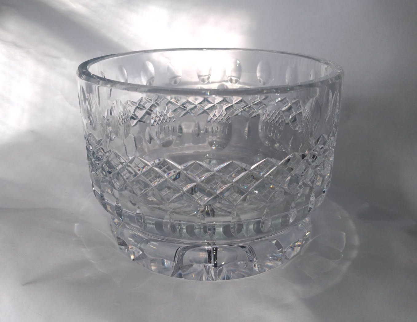 Crystal Glass Bowl, Perfect Condition, Heavy, 3 Lbs. 5 3/4″ Round X 3 3/4″ Tall