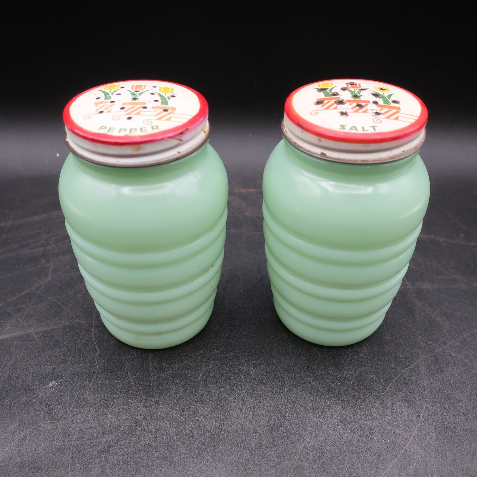 Vtg Fire King Jadeite TULIP LIDS SALT PEPPER shaker set 1950s Beautiful HTF