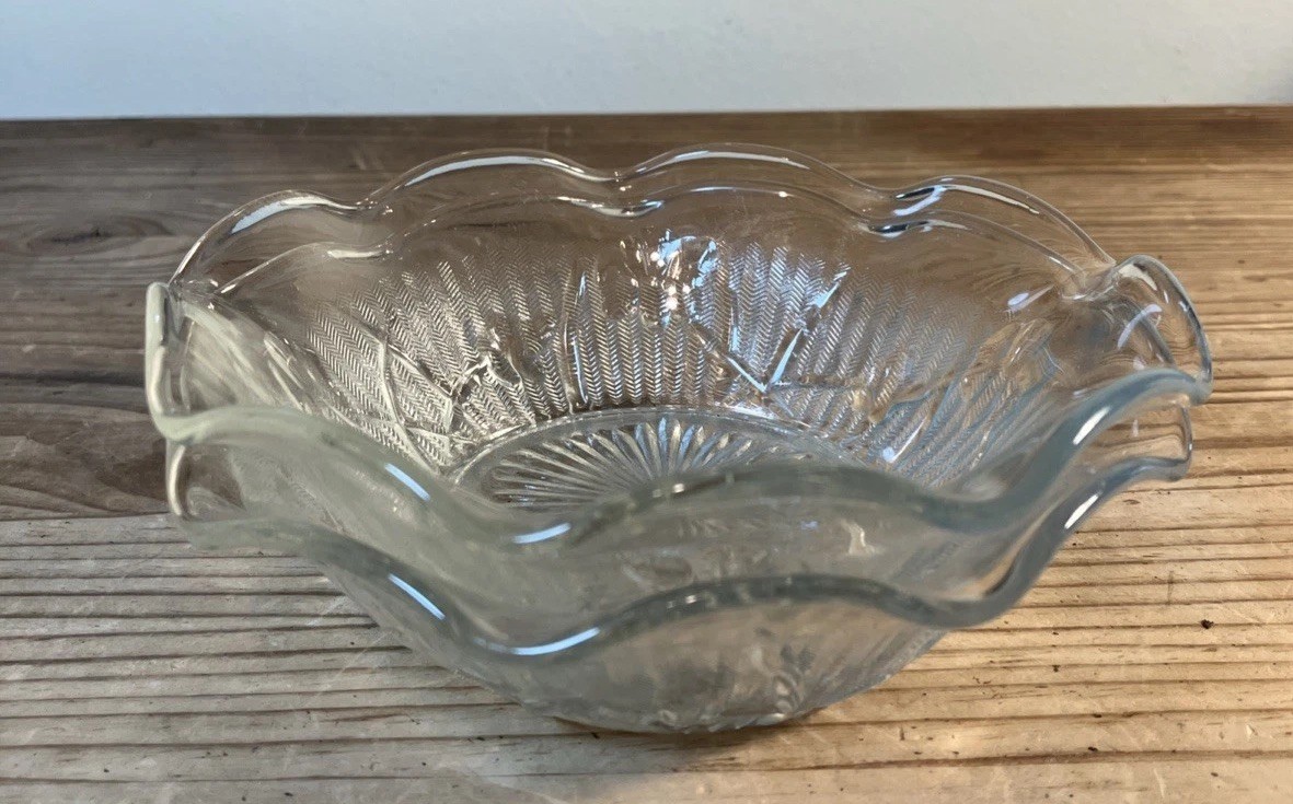Vintage Jeannette Glass Iris and Herringbone Clear Glass Bowl 5 in Ruffled Edge