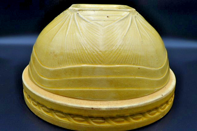 Antique 1920’s McCoy Pottery Yellowware Mixing Bowl Sunrise / Sunburst XL 11.5″