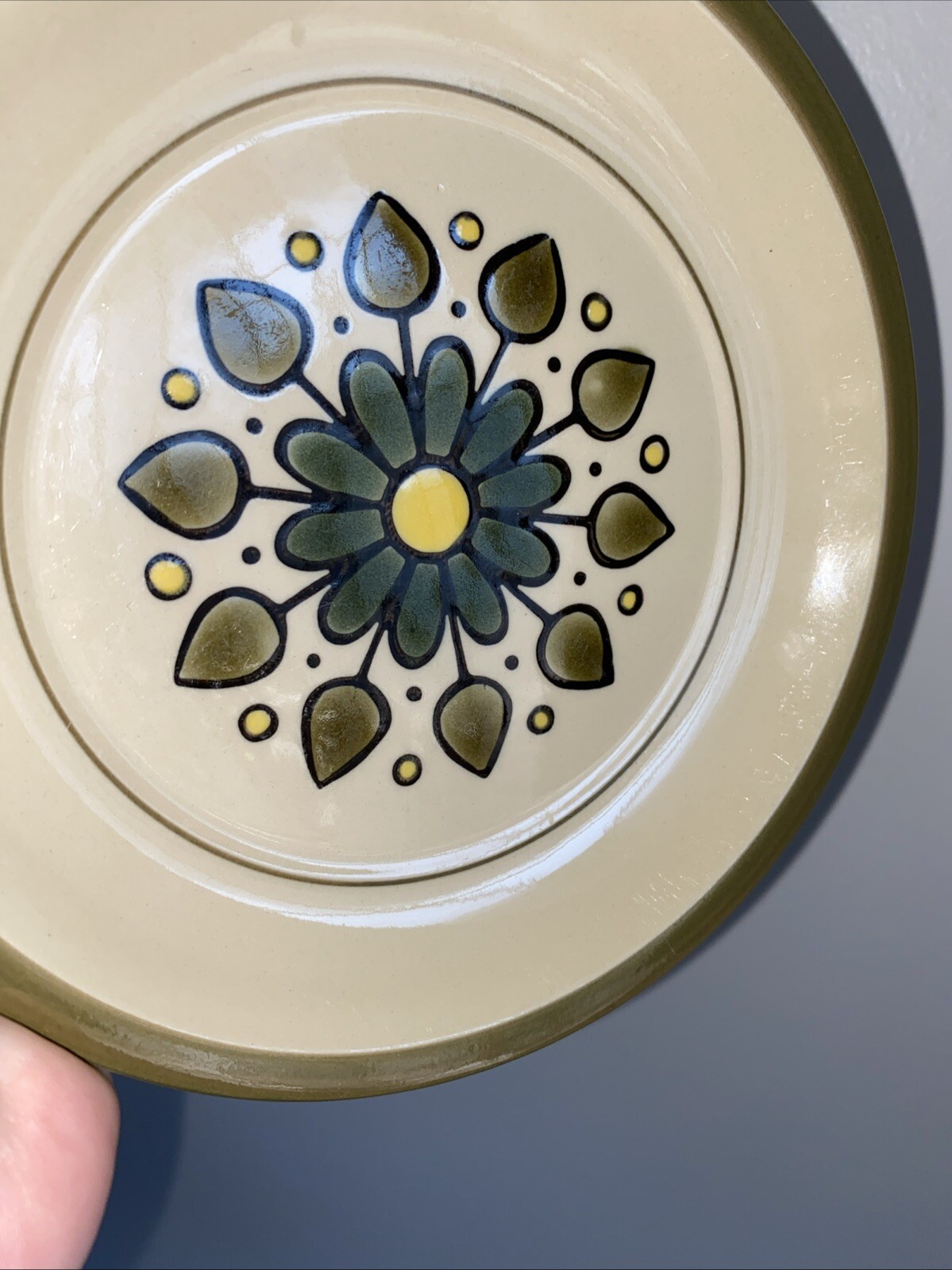 Vintage Montego Stoneware Small Serving Plate green Floral Design