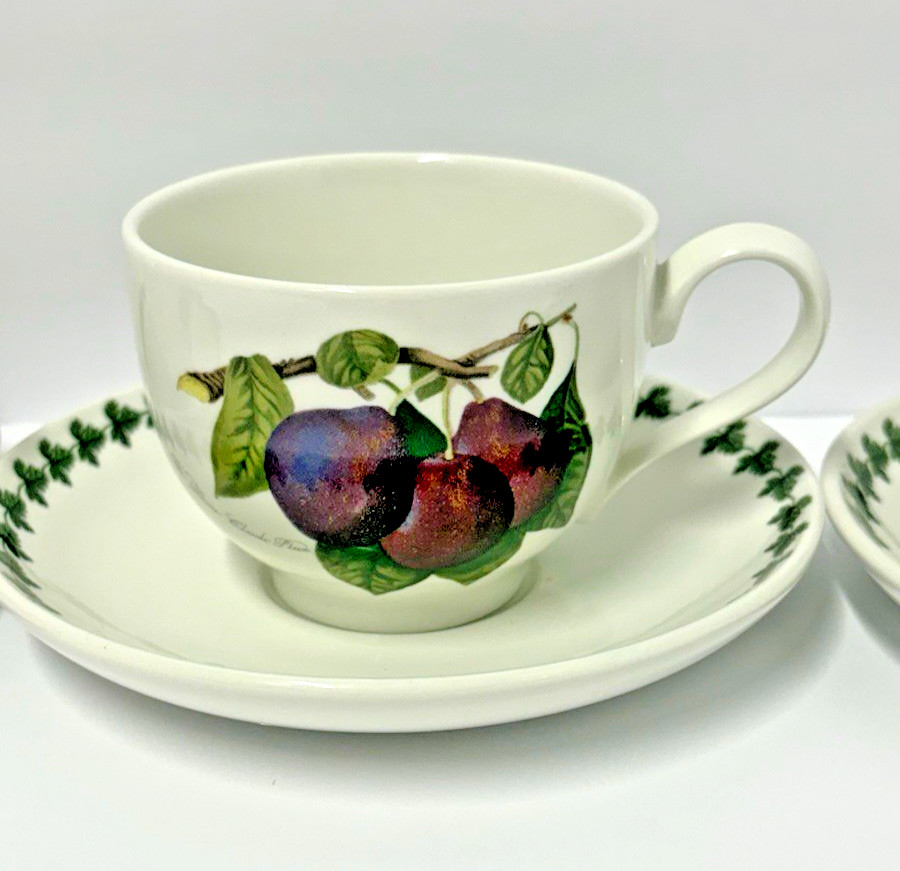 Portmeirion Pomona Traditional Footed Tea Coffee Cups & Saucers Gr Britain Set 4