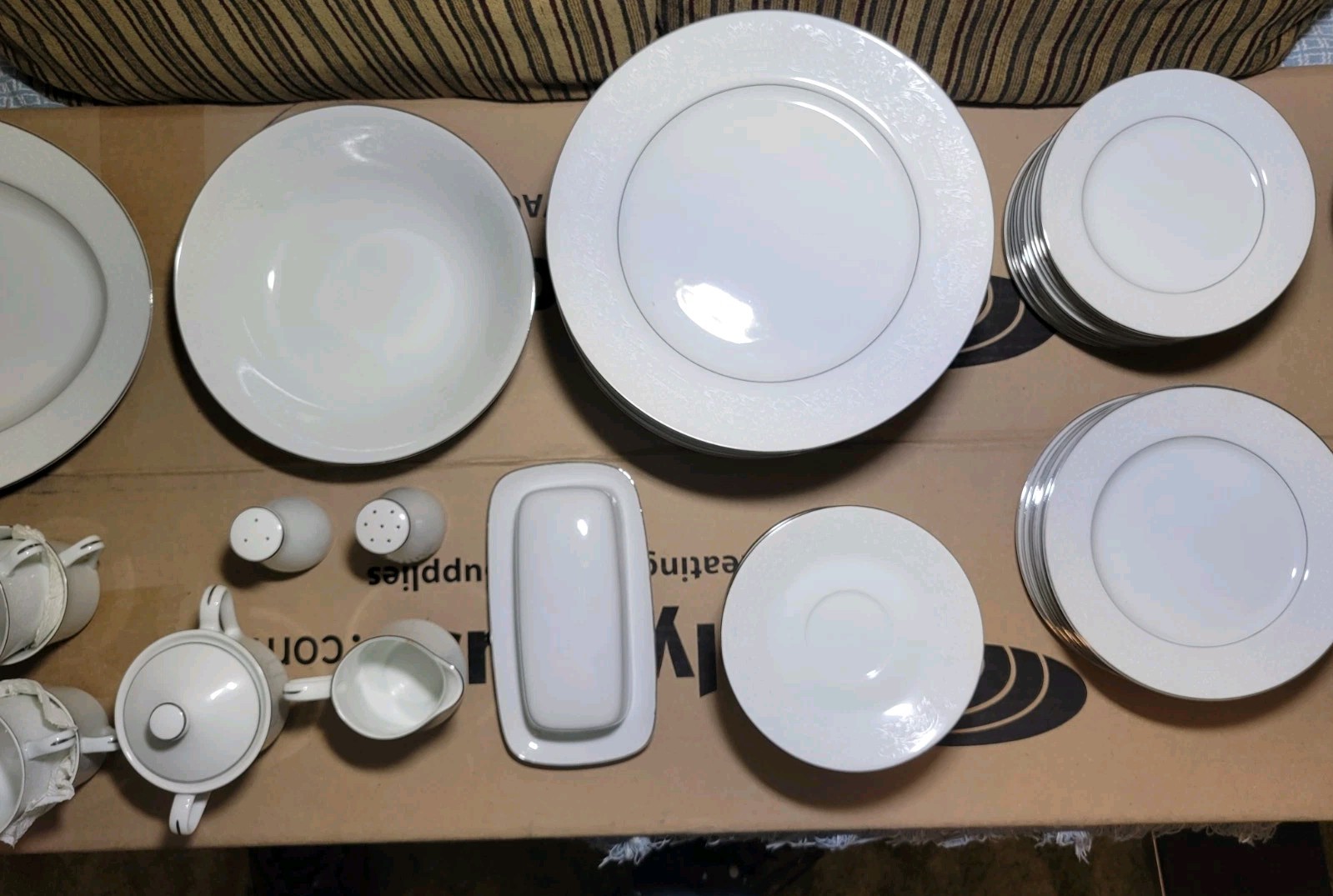 Elegant Lace Pattern, 79pc Dining Set By Fine China Of Japan, Antique, Serves 12