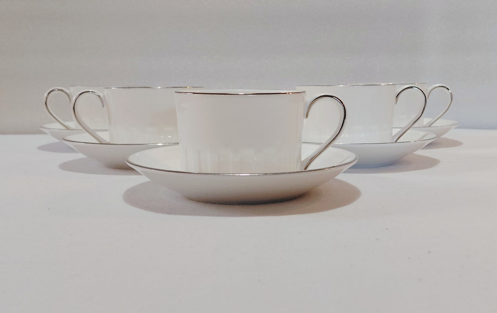 Wedgwood Cup Saucers 6 Oz Colosseum Platinum Elegant Dining Raised Panels 5 Sets