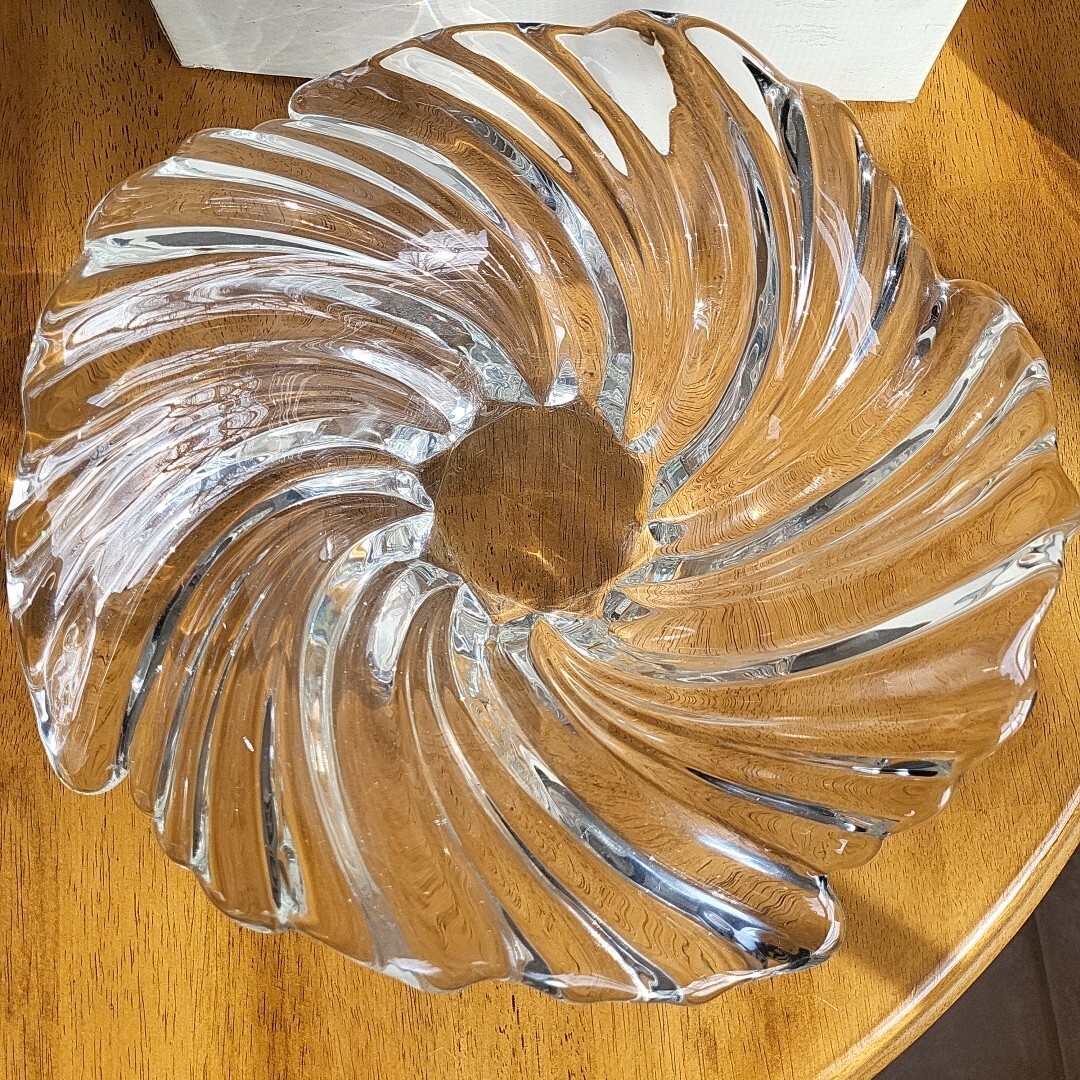 Mikasa Belle Epoque Spiral Crystal Bowl 12 1/2 Inch Centerpiece SB 000/258