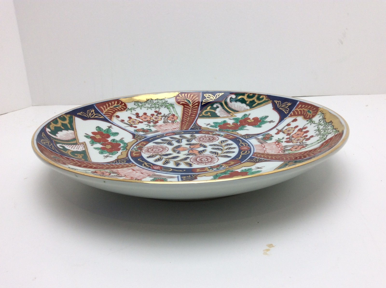 Goldimari Hand Painted Dinner Plate 10 3/4 inches