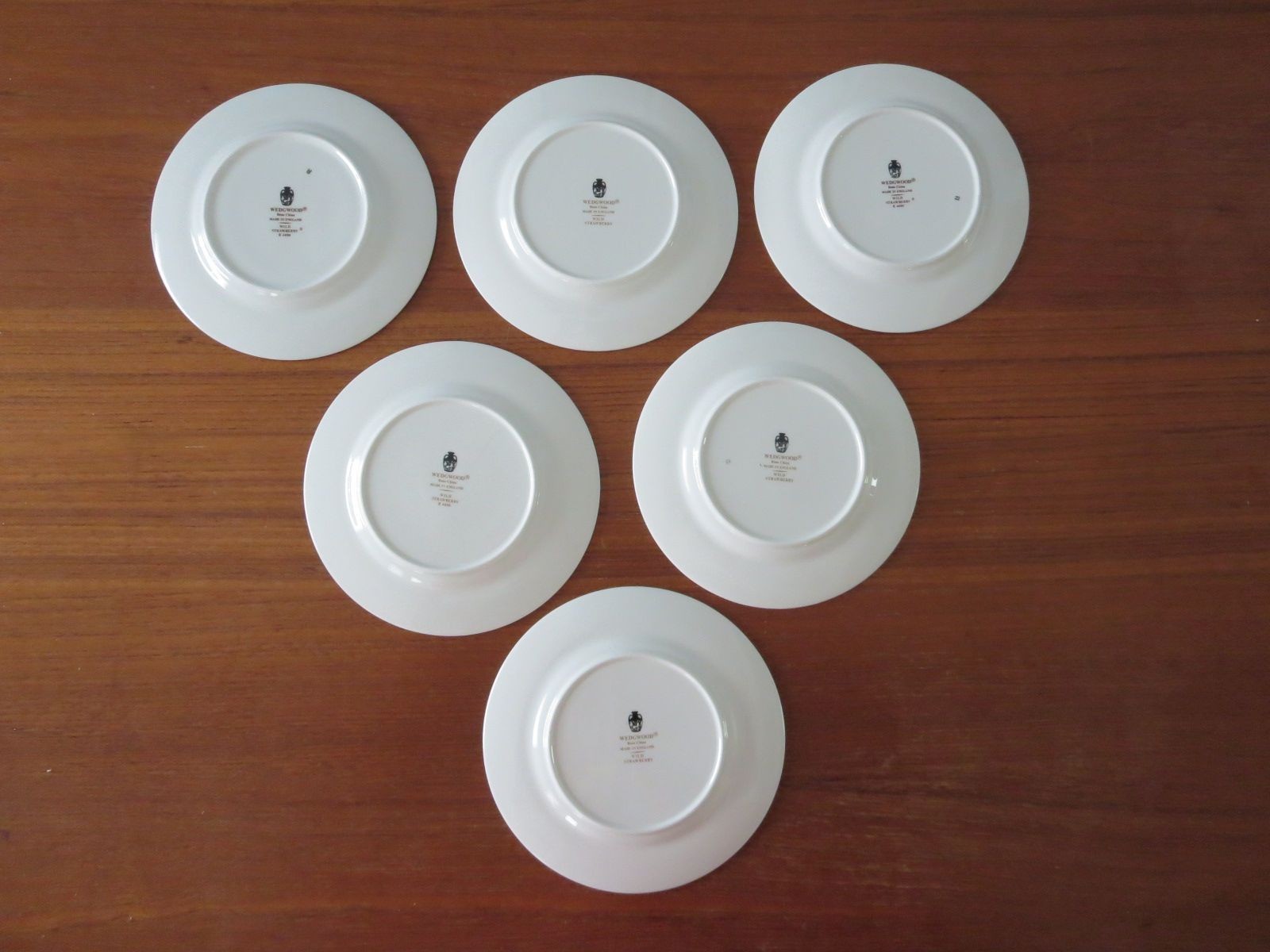 Set of 6 Wedgwood Bone China Wild Strawberry Bread & Butter Plates 6”