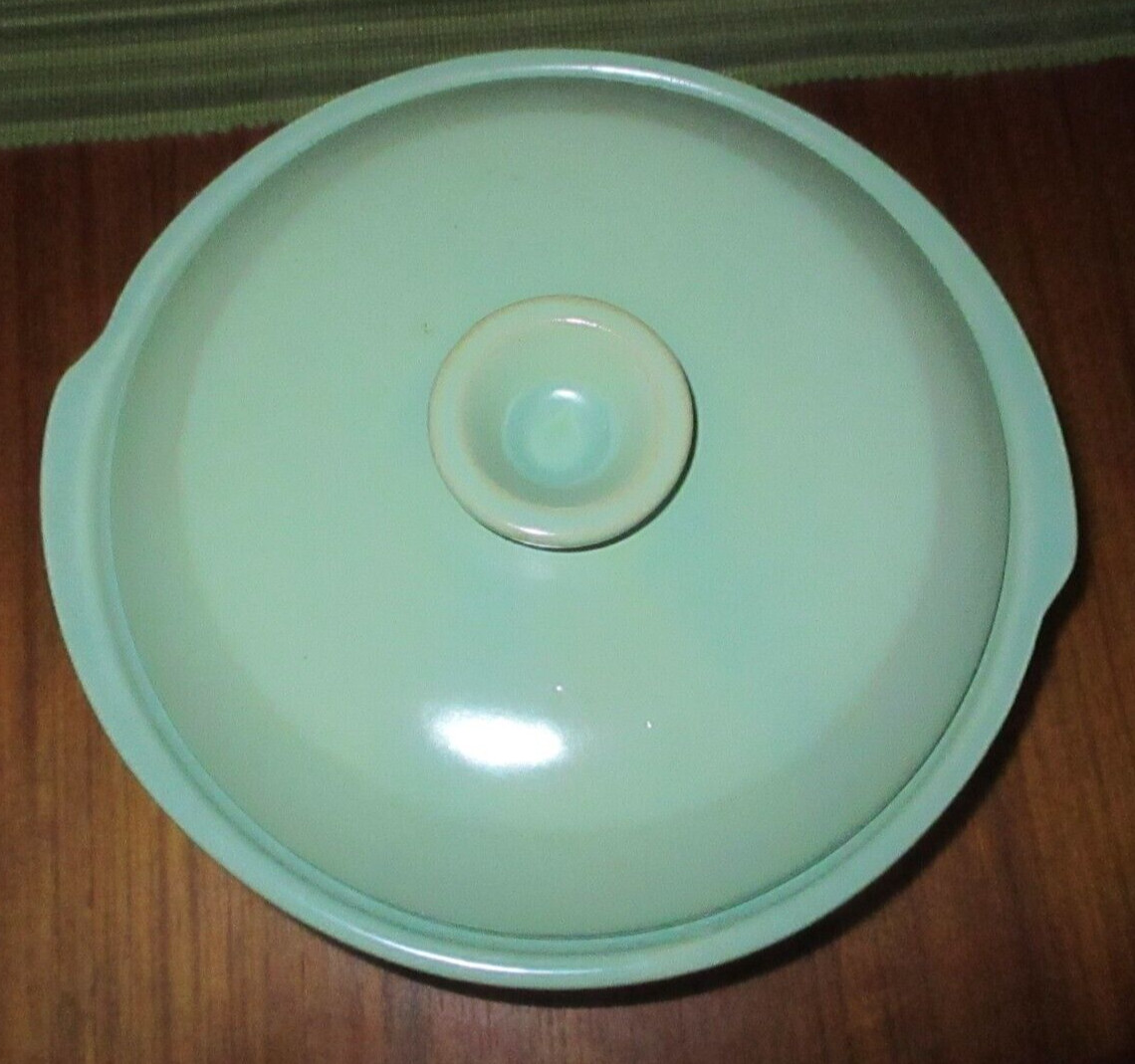 Vintage La Solana Serving Bowl Casserole Mint GREEN MCM Retro 1960s, W/ Lid, 9”