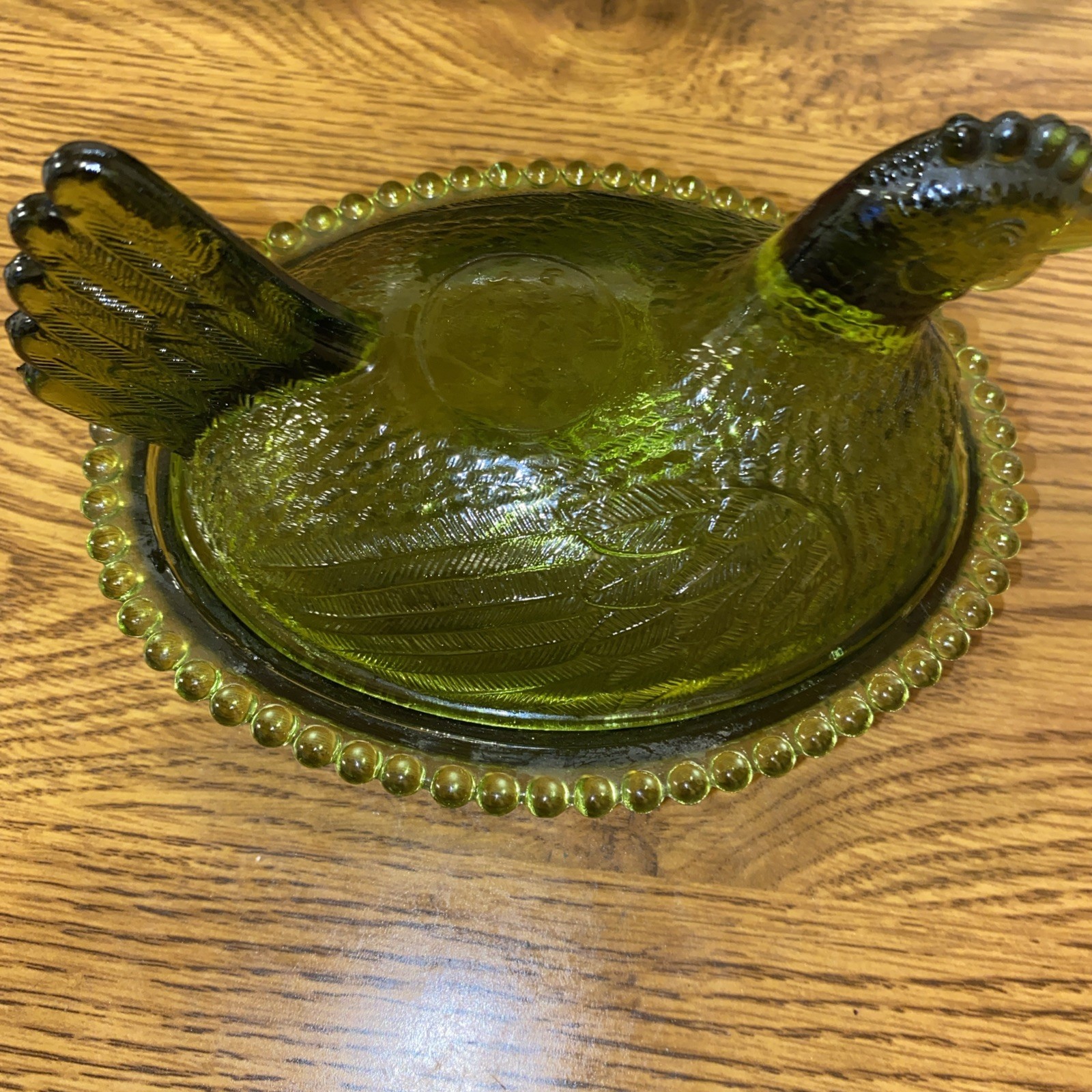 Vintage Indiana Green Glass Hen on Nest Covered Dish Oval Beaded Base 7×5”