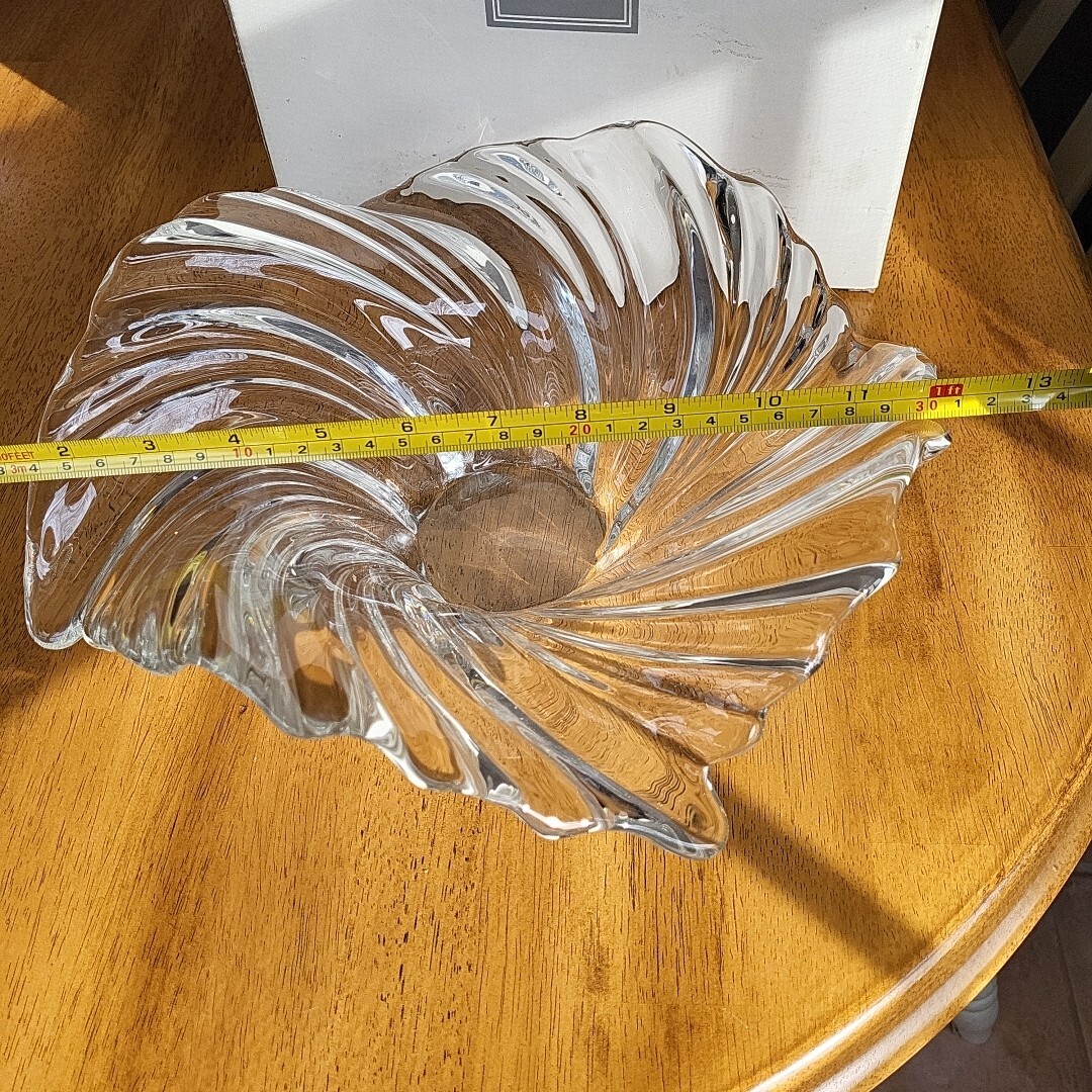 Mikasa Belle Epoque Spiral Crystal Bowl 12 1/2 Inch Centerpiece SB 000/258