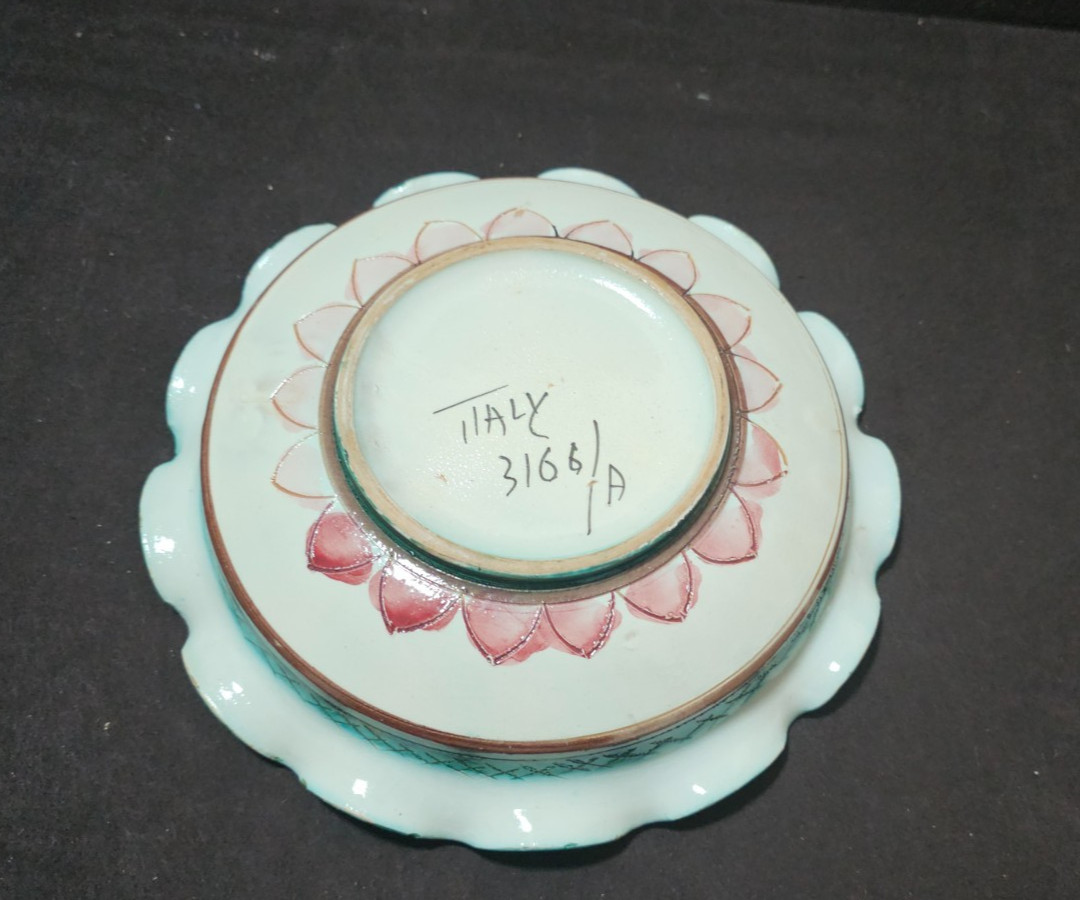 Vintage Italian Majolica Pottery Bowl 10″ Peacock Feather Scalloped